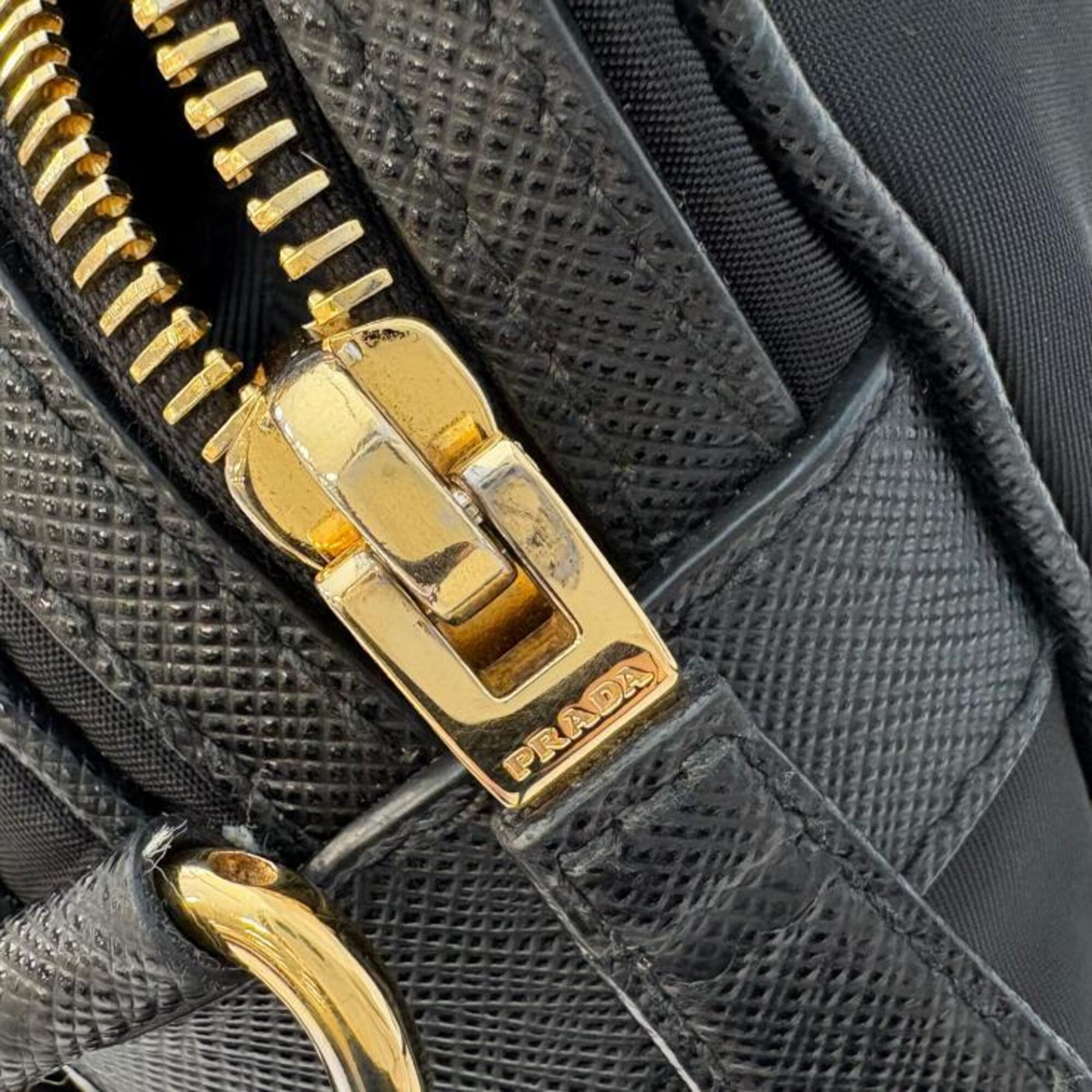 Prada Black Nylon Shoulder Bag (Pre-Owned)