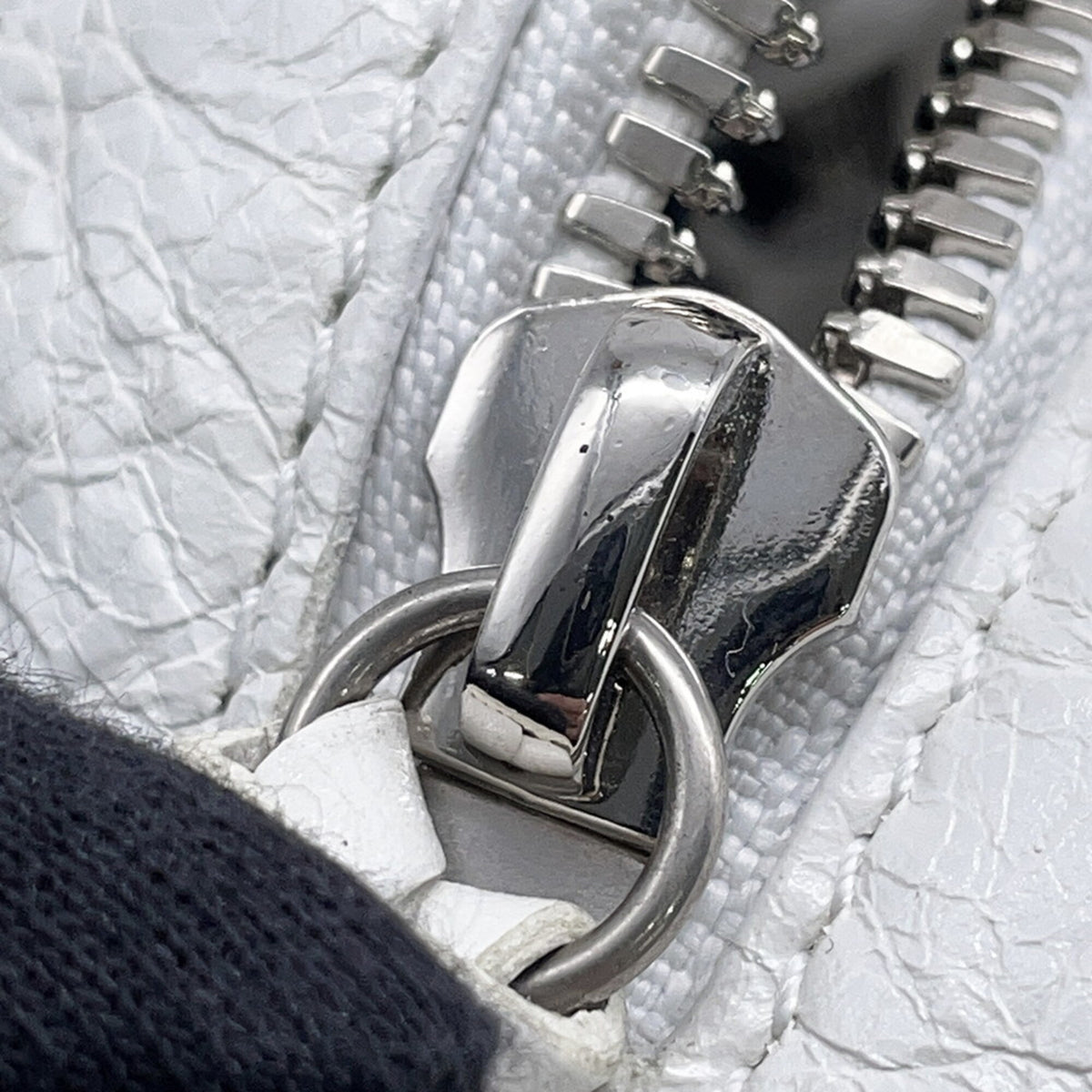 Balenciaga White Leather Handbag (Pre-Owned)