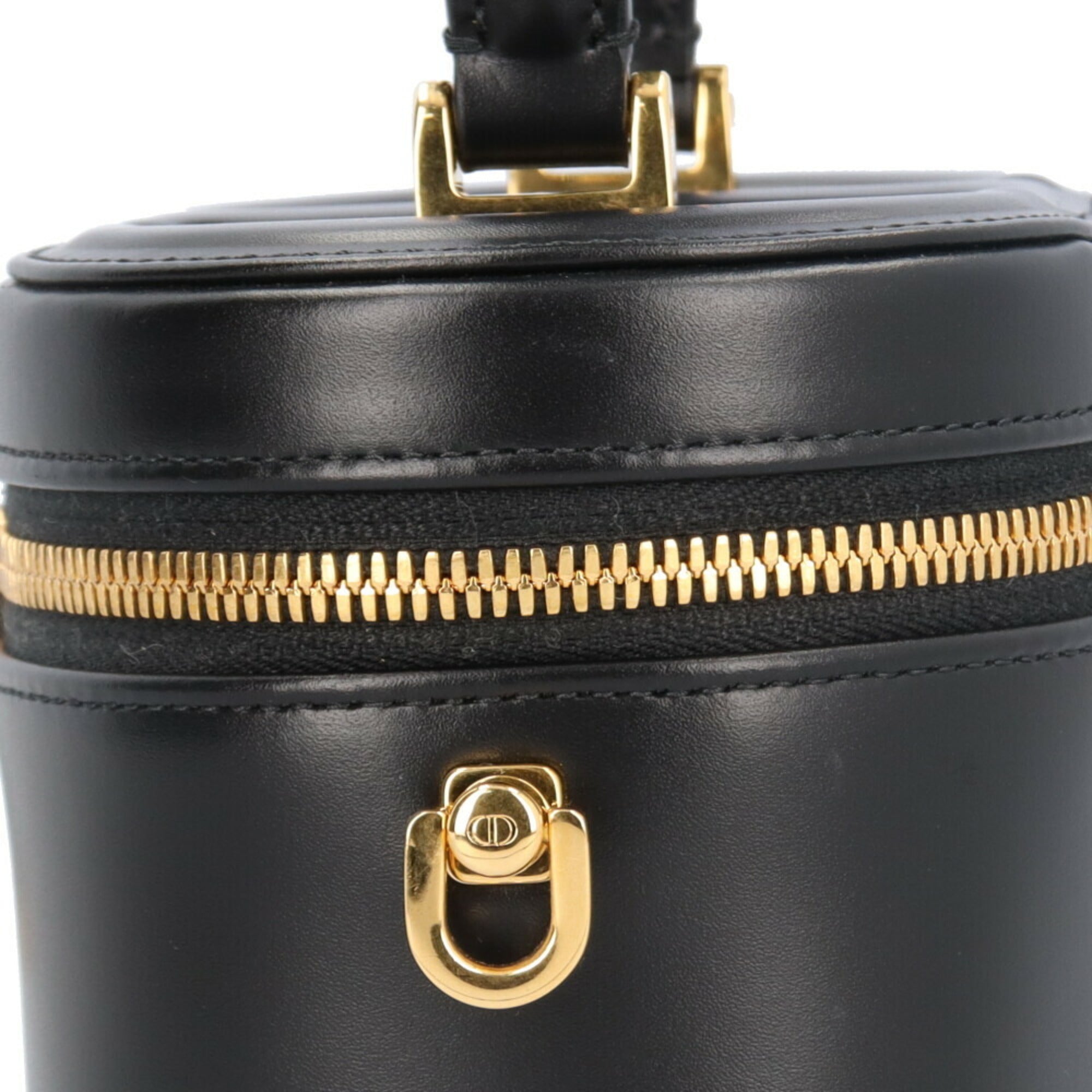 Christian Dior Black Leather Shoulder Bag (Pre-Owned)