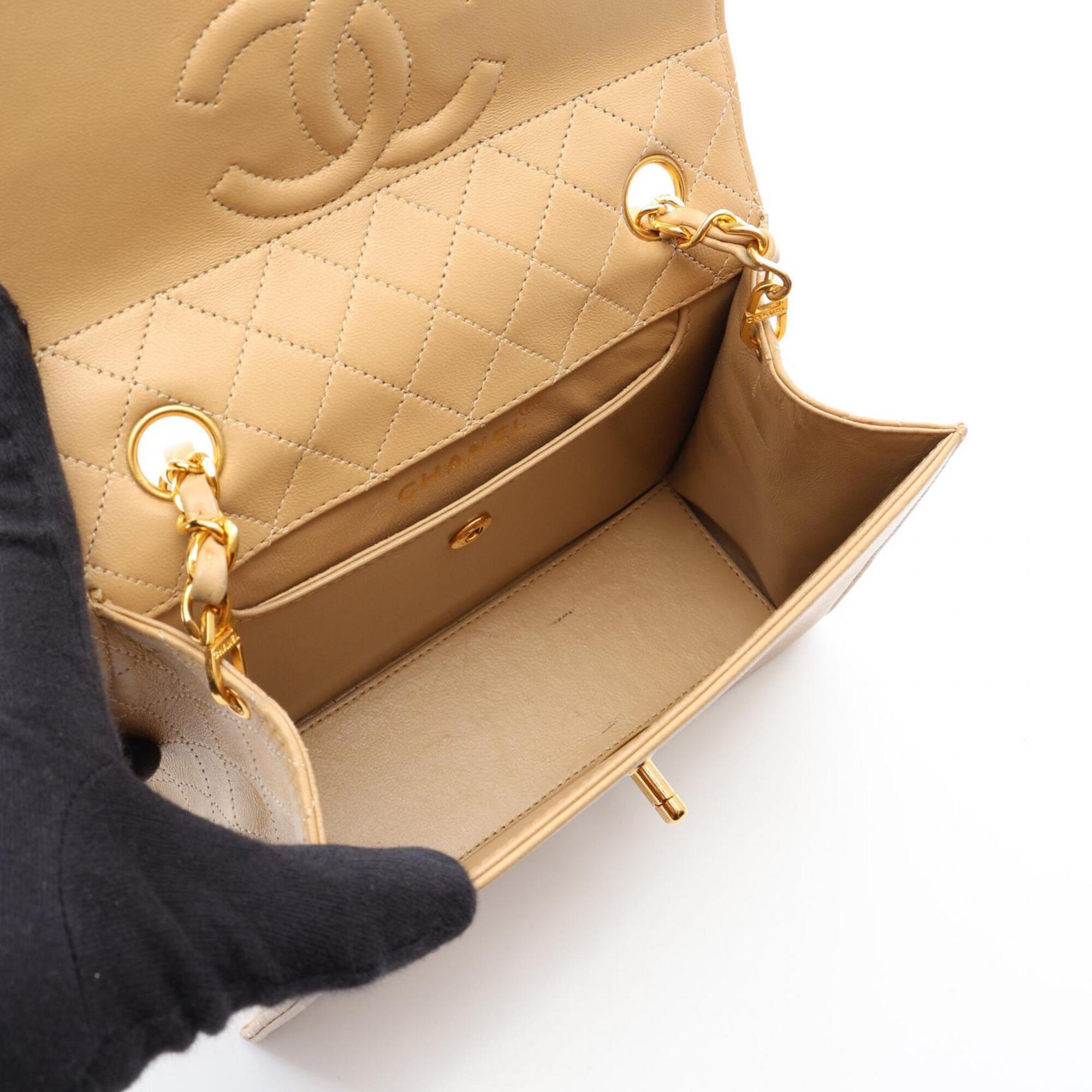 Chanel Beige Leather Handbag Shoulder Bag (Pre-Owned)