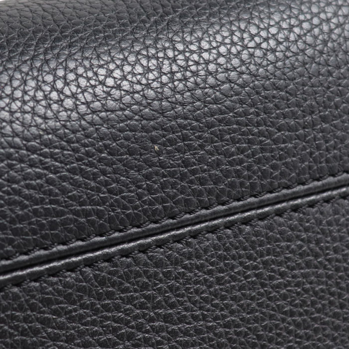 Christian Dior Black Leather Shoulder Bag (Pre-Owned)