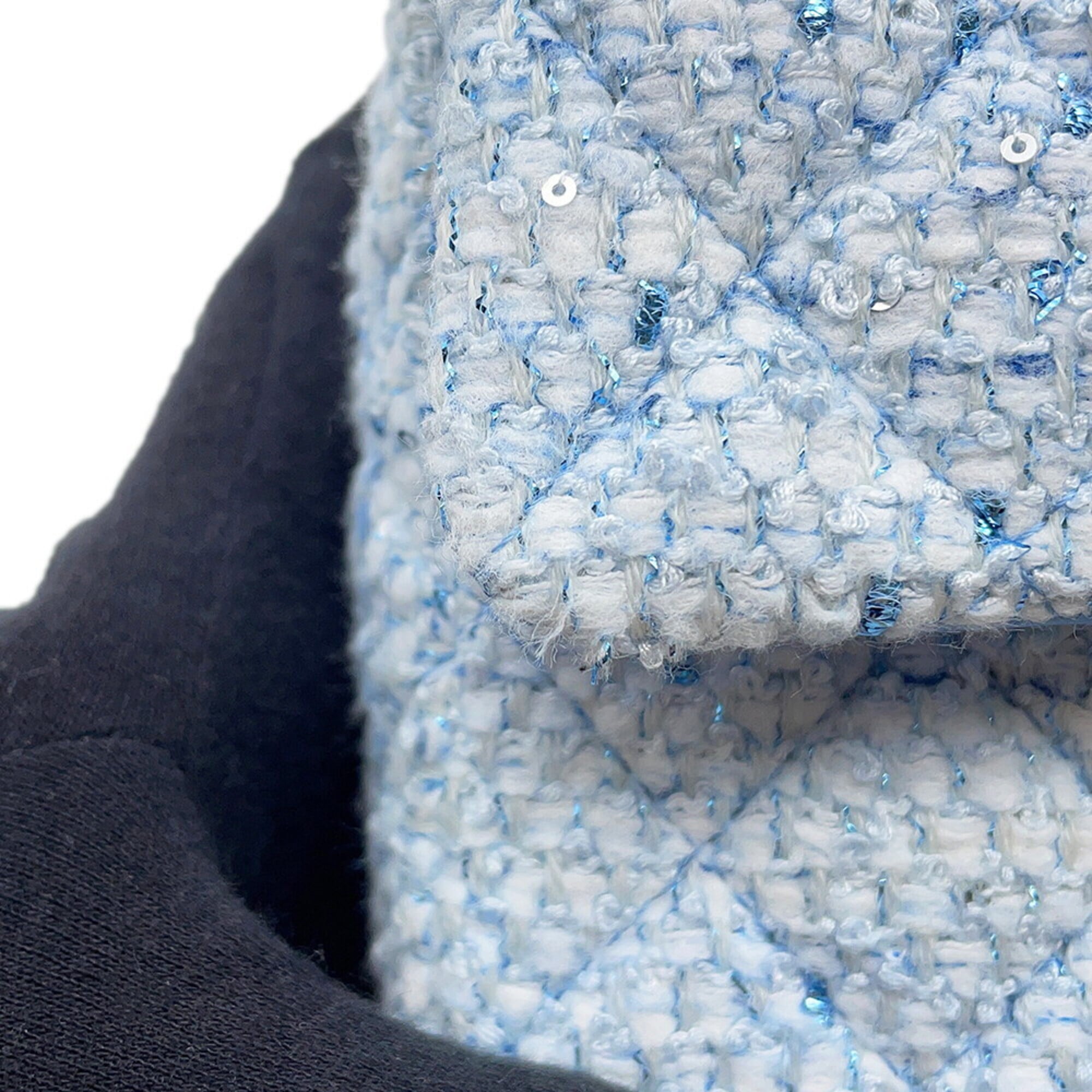 Chanel Blue White Tweed Handbag Shoulder Bag (Pre-Owned)