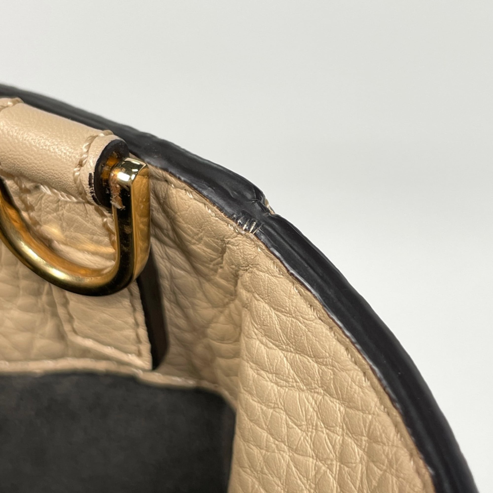 Fendi Beige Leather Tote Bag (Pre-Owned)