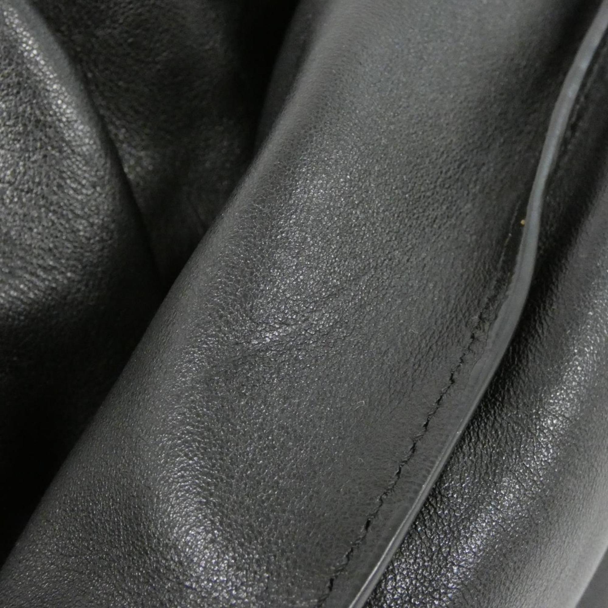 Loewe Black Leather Handbag (Pre-Owned)