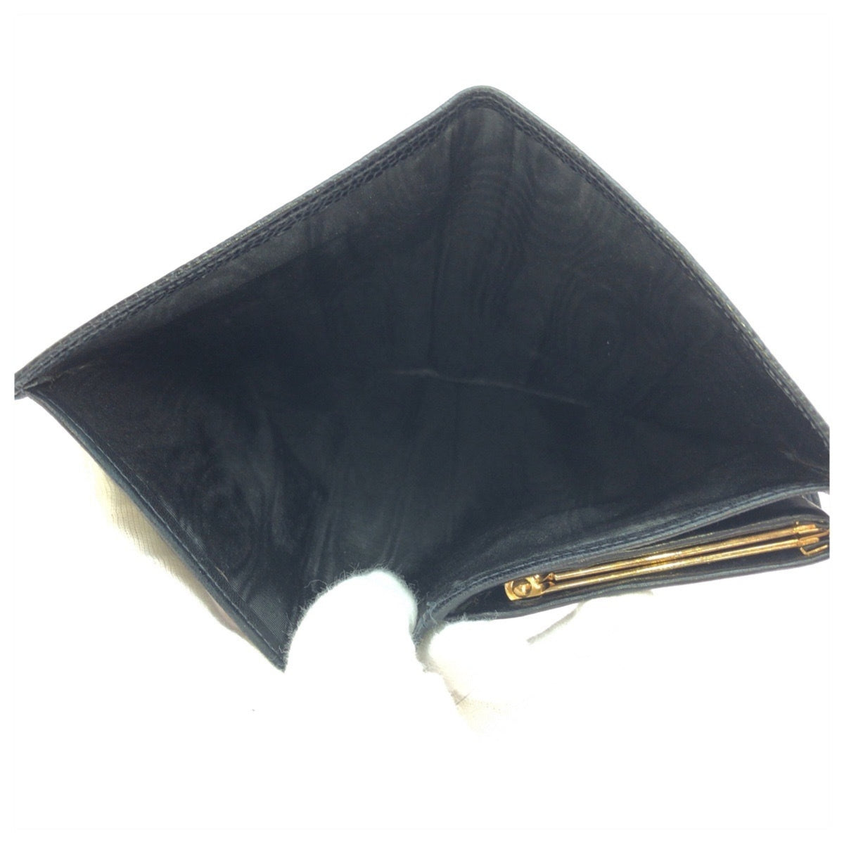 Chanel Black Leather Middle Wallet (Bi-Fold) (Pre-Owned)