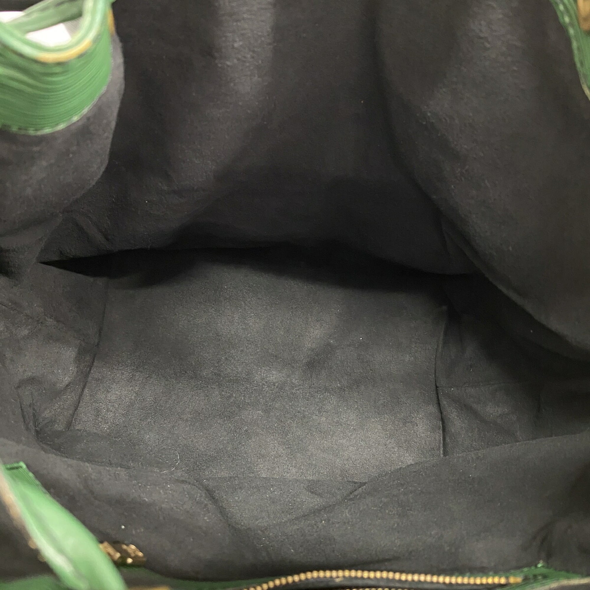 Louis Vuitton Borneo Green Shoulder Bag (Pre-Owned)