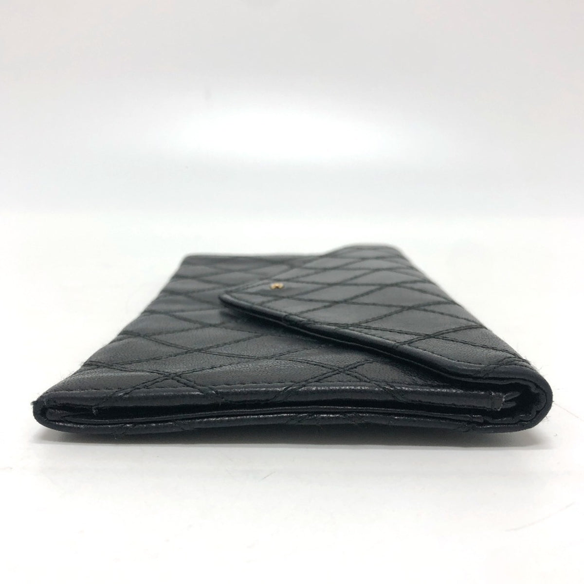 Chanel Black Leather Long Wallet (Bi-Fold) (Pre-Owned)