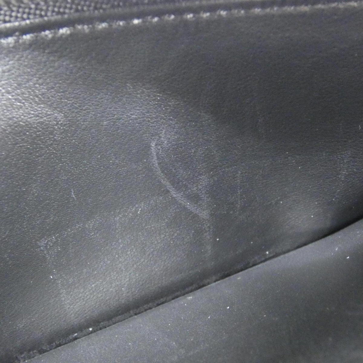 Louis Vuitton Black Leather Long Wallet (Bi-Fold) (Pre-Owned)