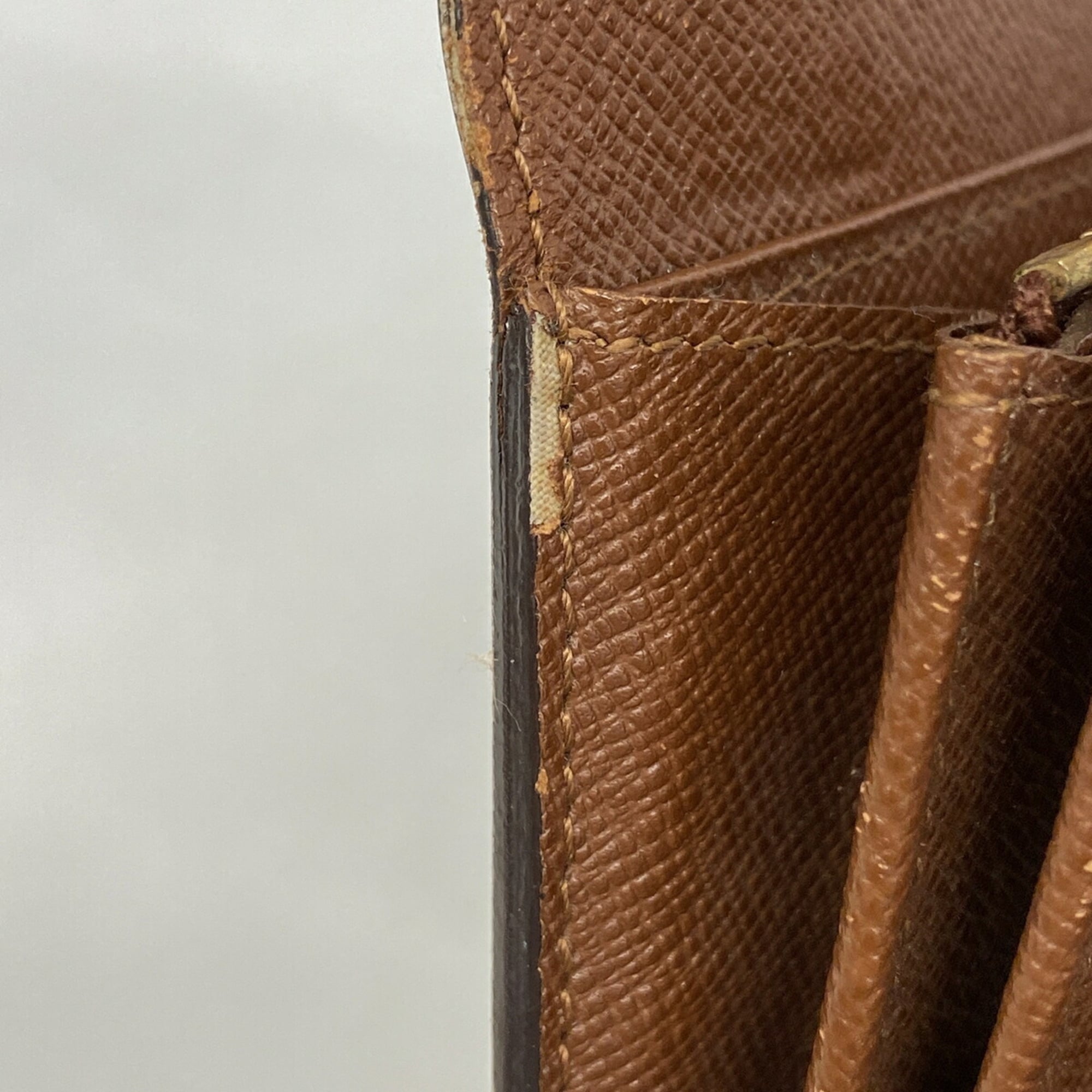 Louis Vuitton Brown Long Wallet (Bi-Fold) (Pre-Owned)