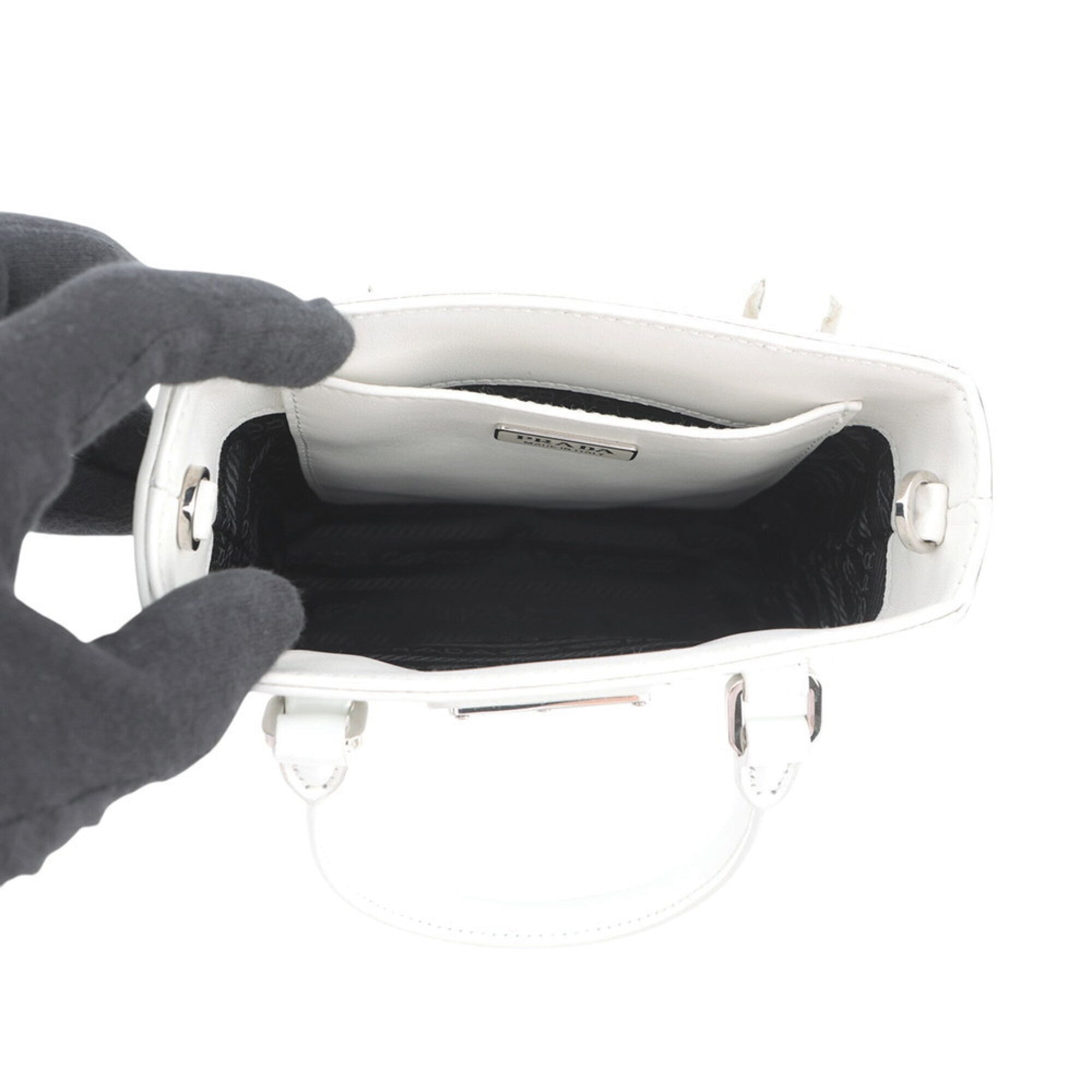 Prada White Leather Handbag Shoulder Bag (Pre-Owned)