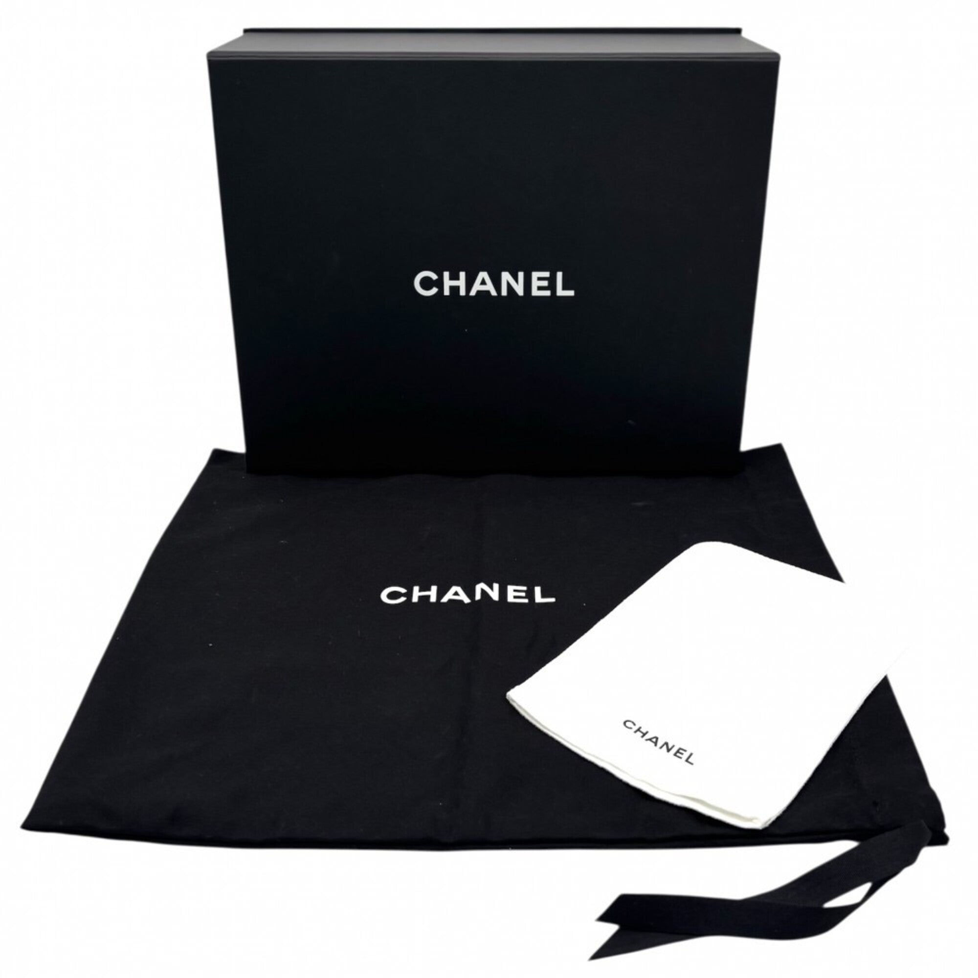 Chanel Black Grained Calfskin Shoulder Bag (Pre-Owned)