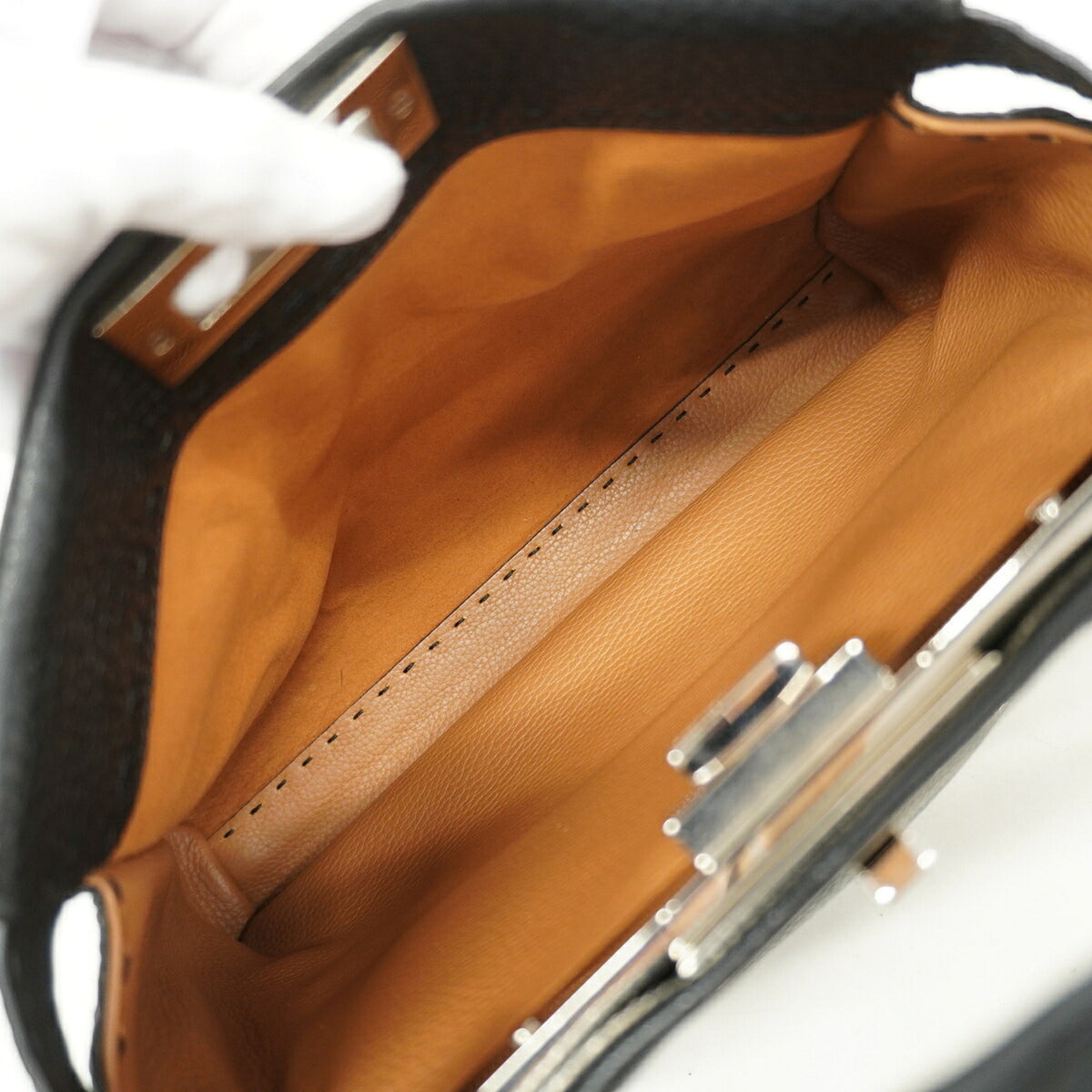 Fendi Black Leather Handbag (Pre-Owned)