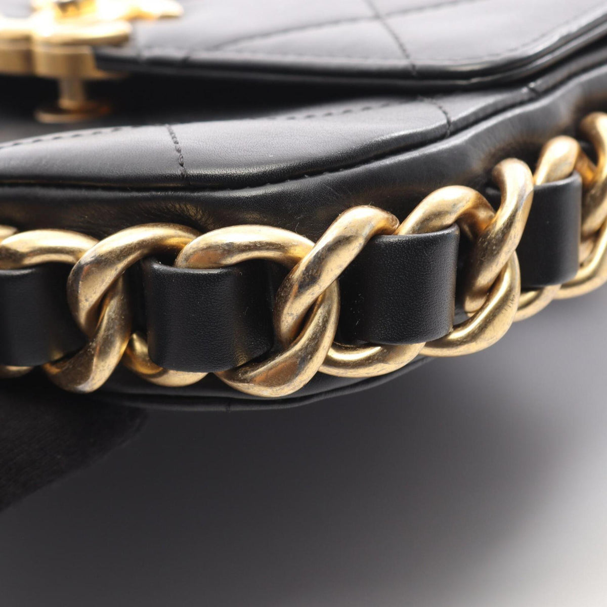 Chanel Matelasse Black Leather Handbag Shoulder Bag (Pre-Owned)
