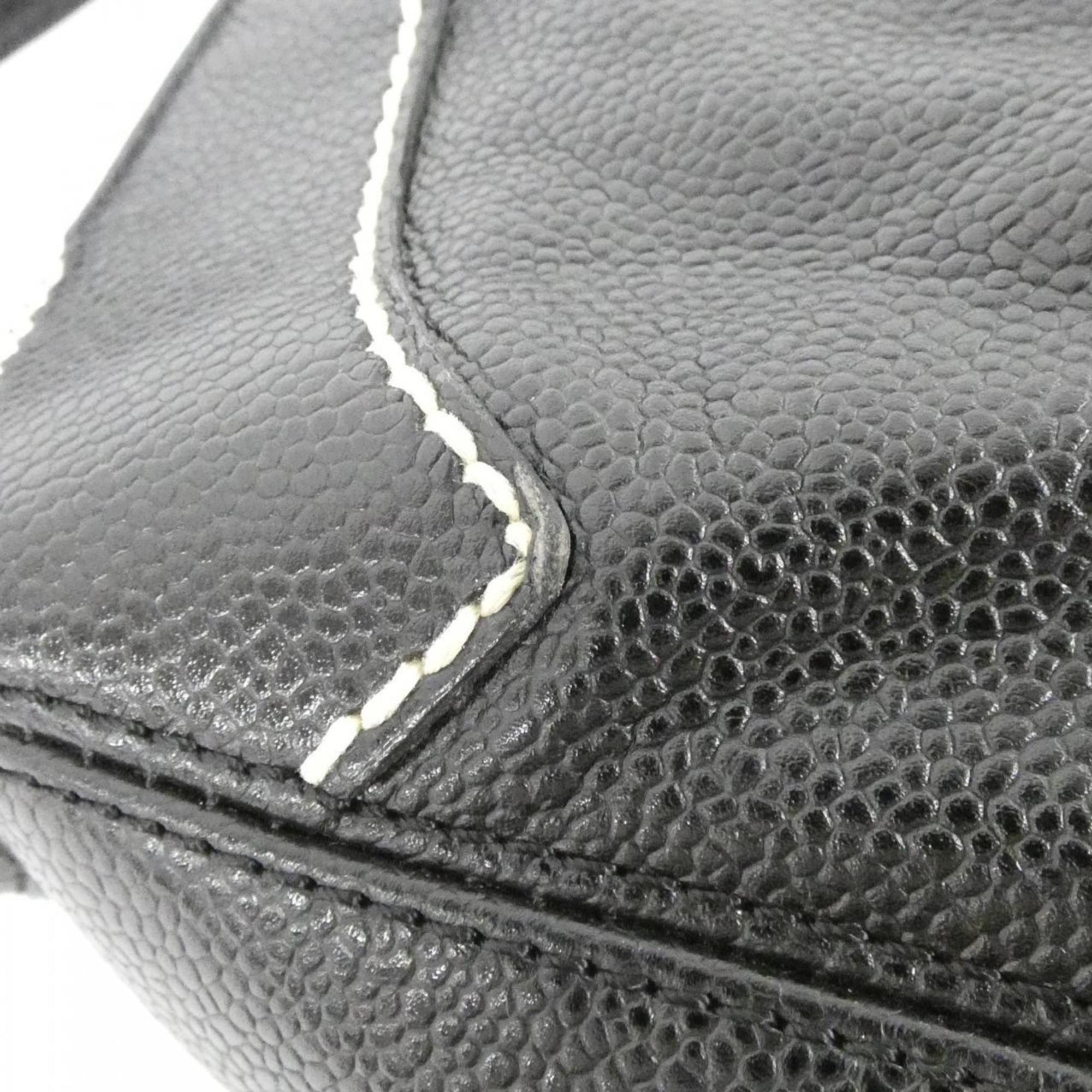 Chanel Black Grained Calfskin Shoulder Bag (Pre-Owned)