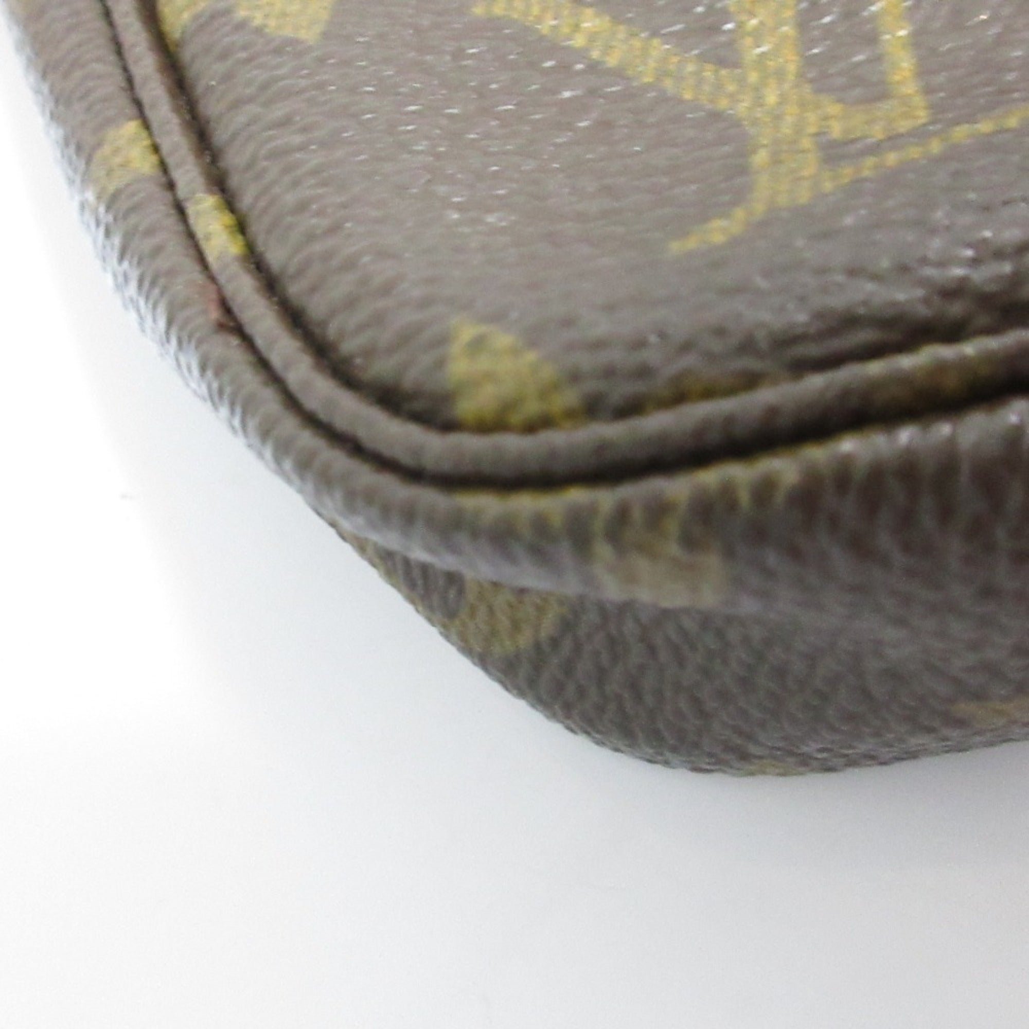 Louis Vuitton Brown Monogram Pouch (Pre-Owned)