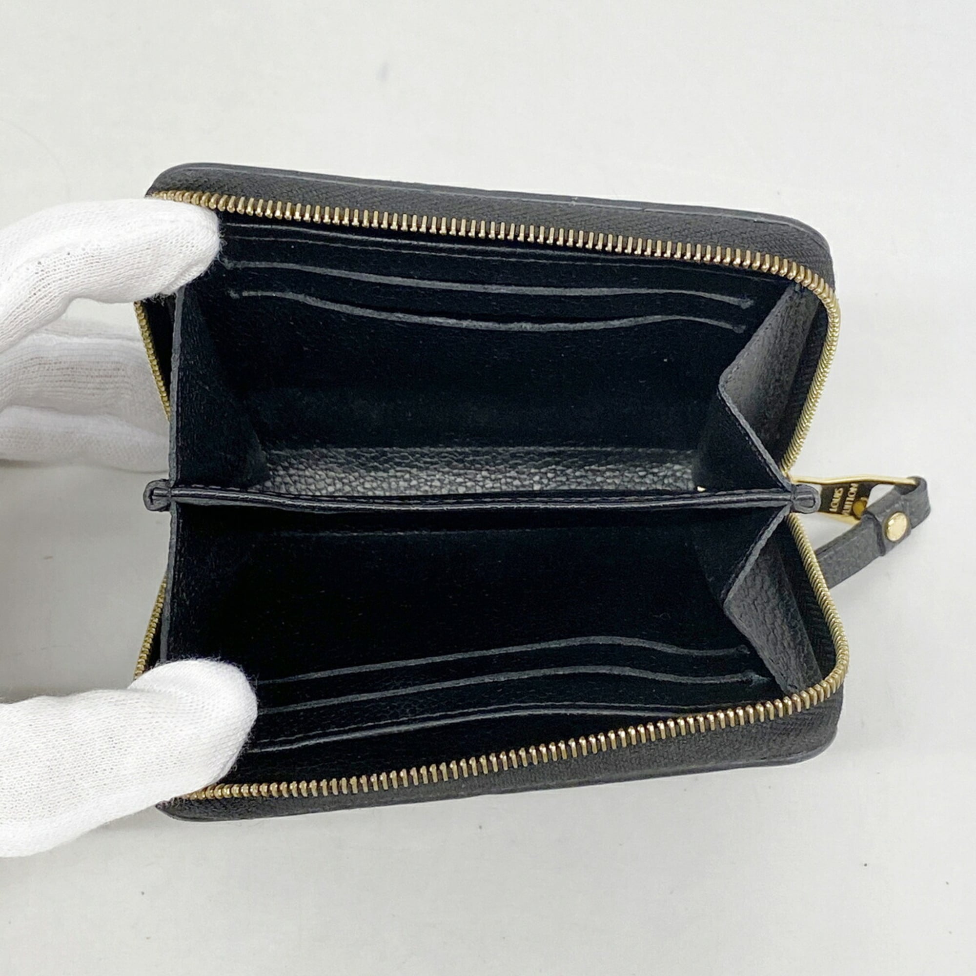 Louis Vuitton Noir Coin Purse/Coin Case (Pre-Owned)
