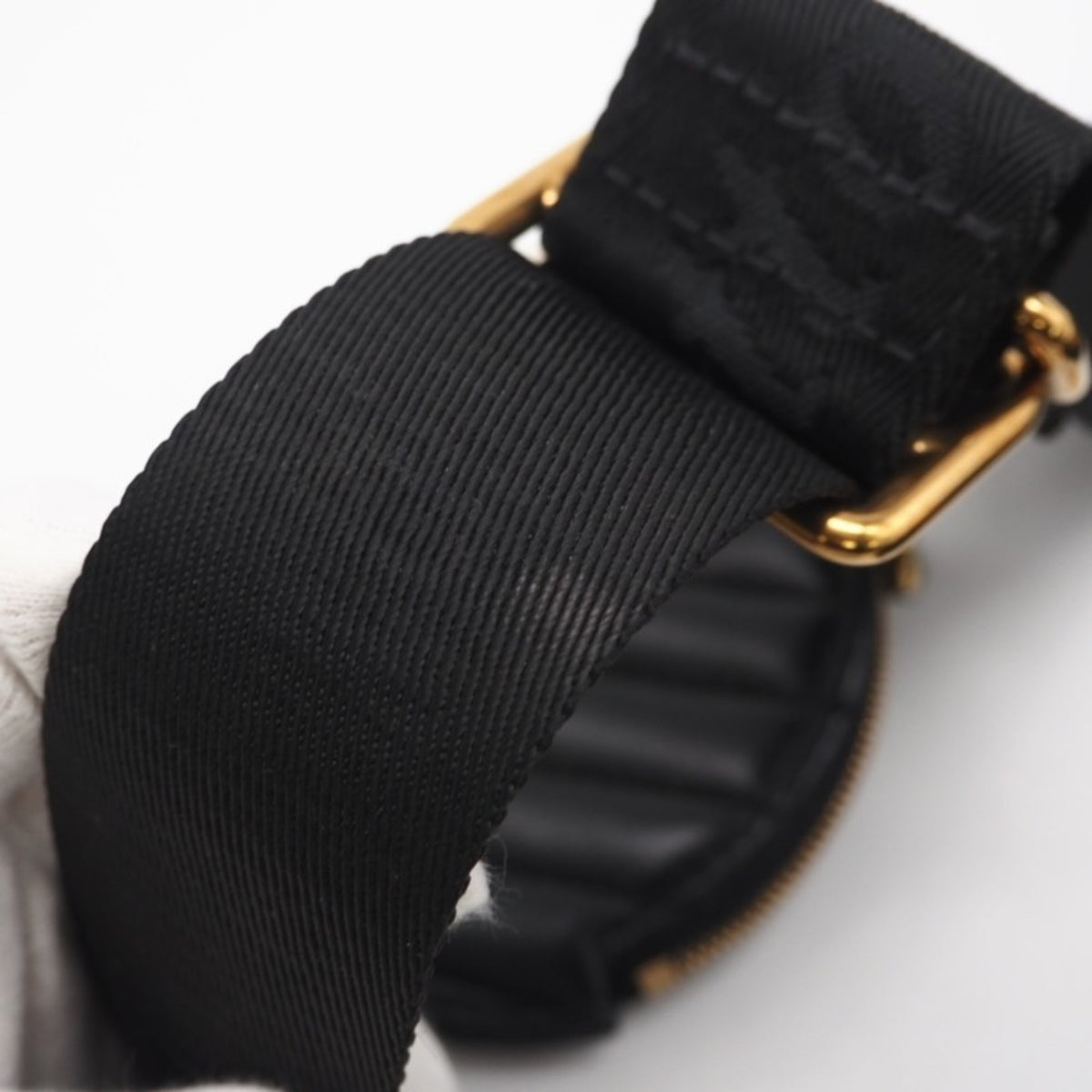 Louis Vuitton Black Leather Pochette Shoulder Bag (Pre-Owned)
