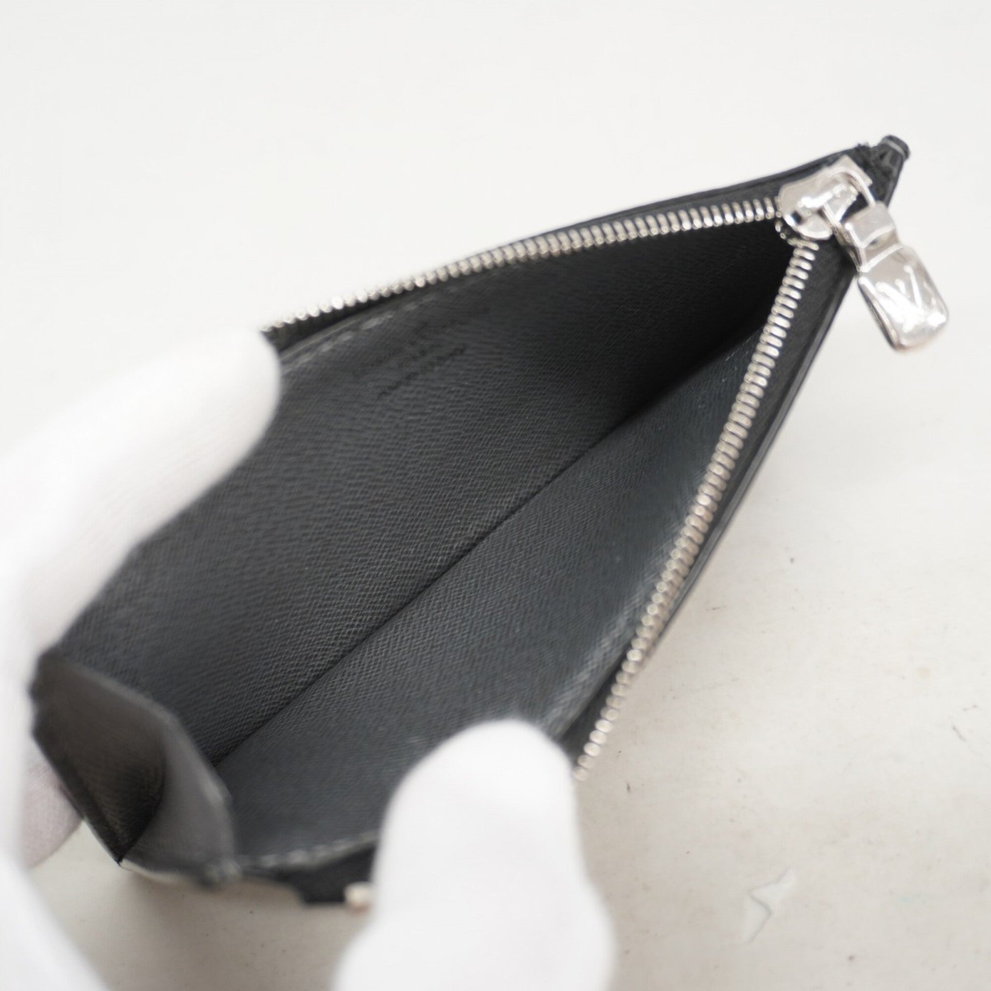 Louis Vuitton Silver Gray Coin Purse/Coin Case (Pre-Owned)