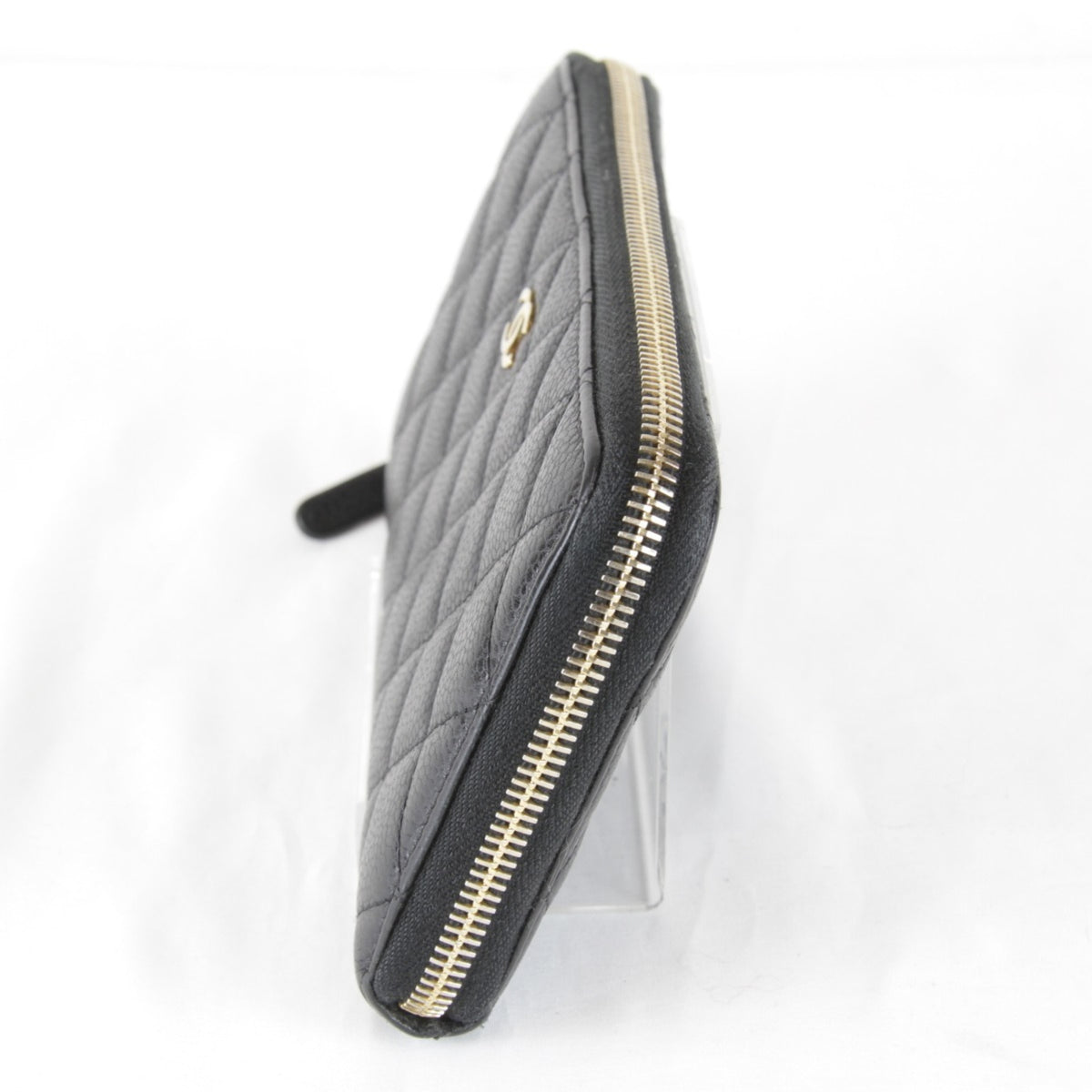 Chanel Black Leather Long Wallet (Bi-Fold) (Pre-Owned)