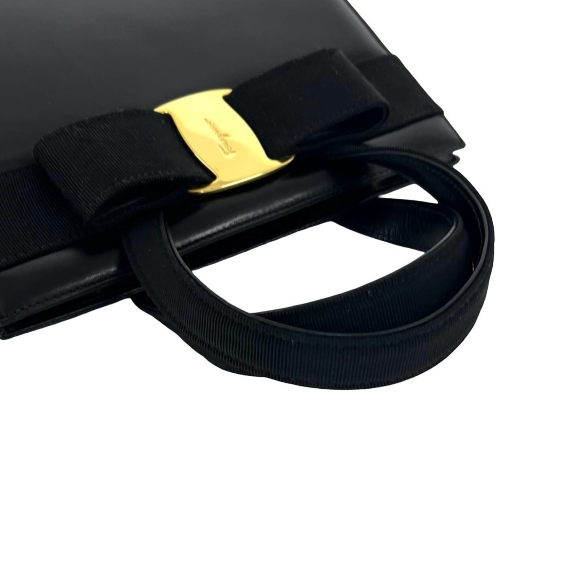 Salvatore Ferragamo Black Leather Handbag Shoulder Bag (Pre-Owned)