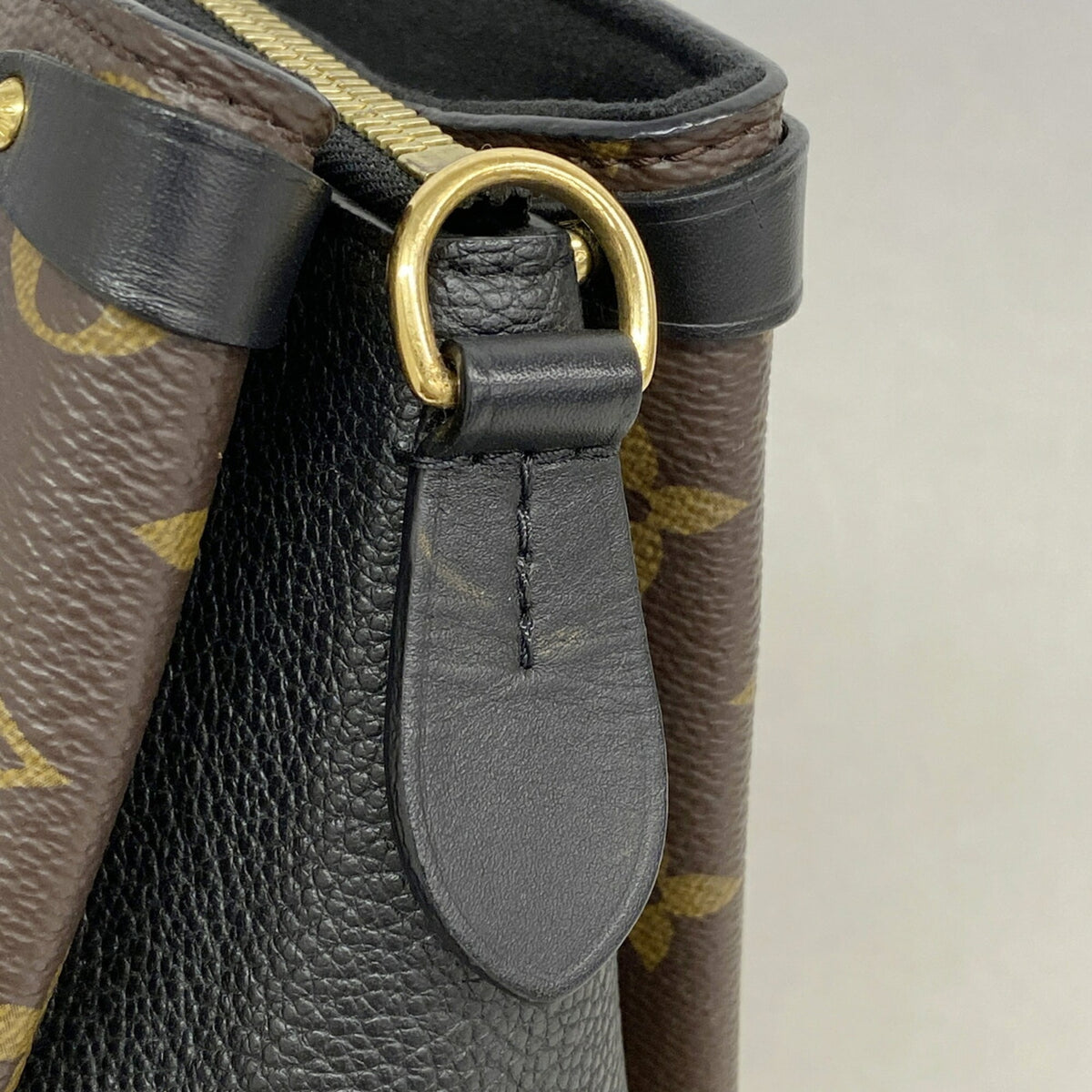 Louis Vuitton Black Brown Handbag (Pre-Owned)