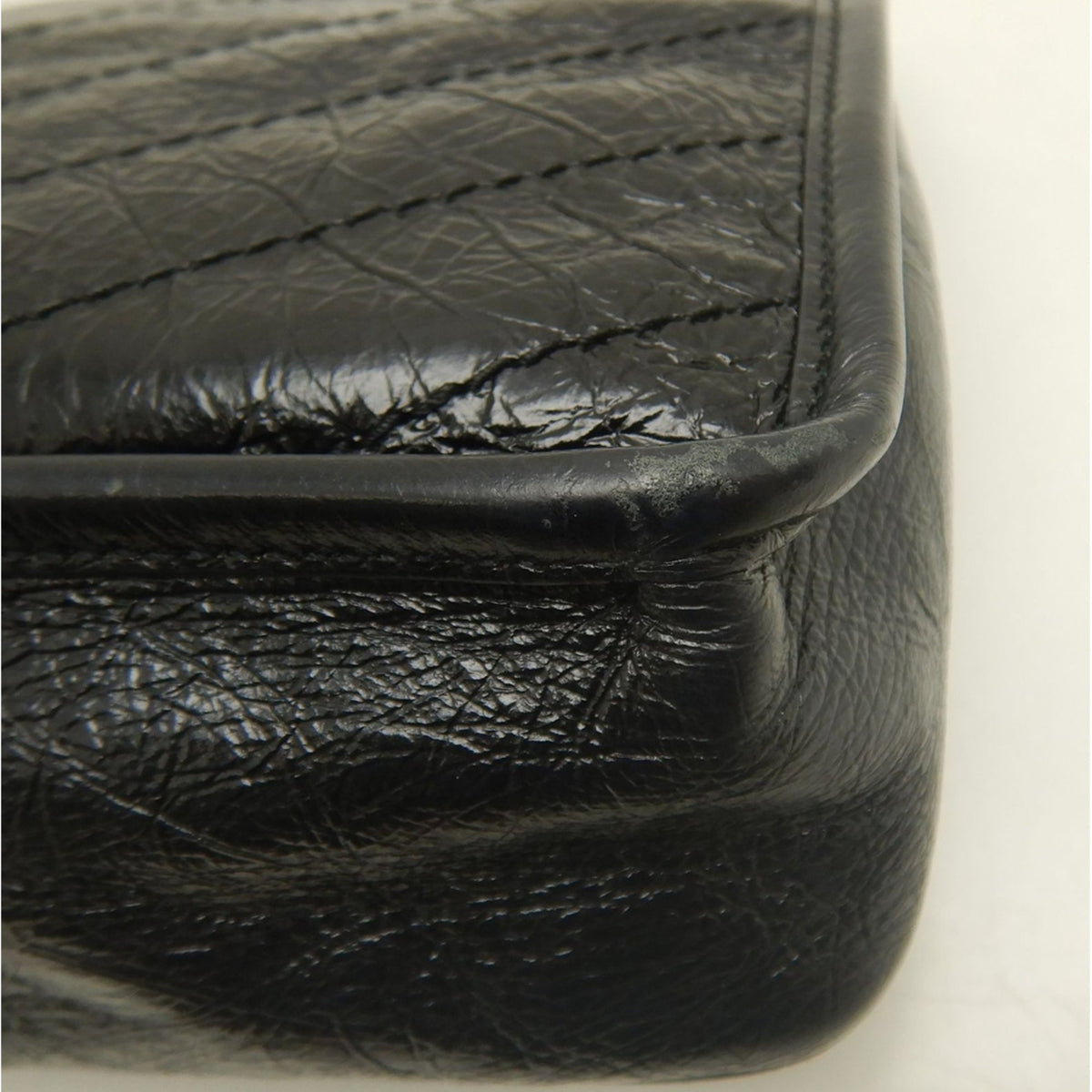 Yves Saint Laurent Black Leather Shoulder Bag (Pre-Owned)
