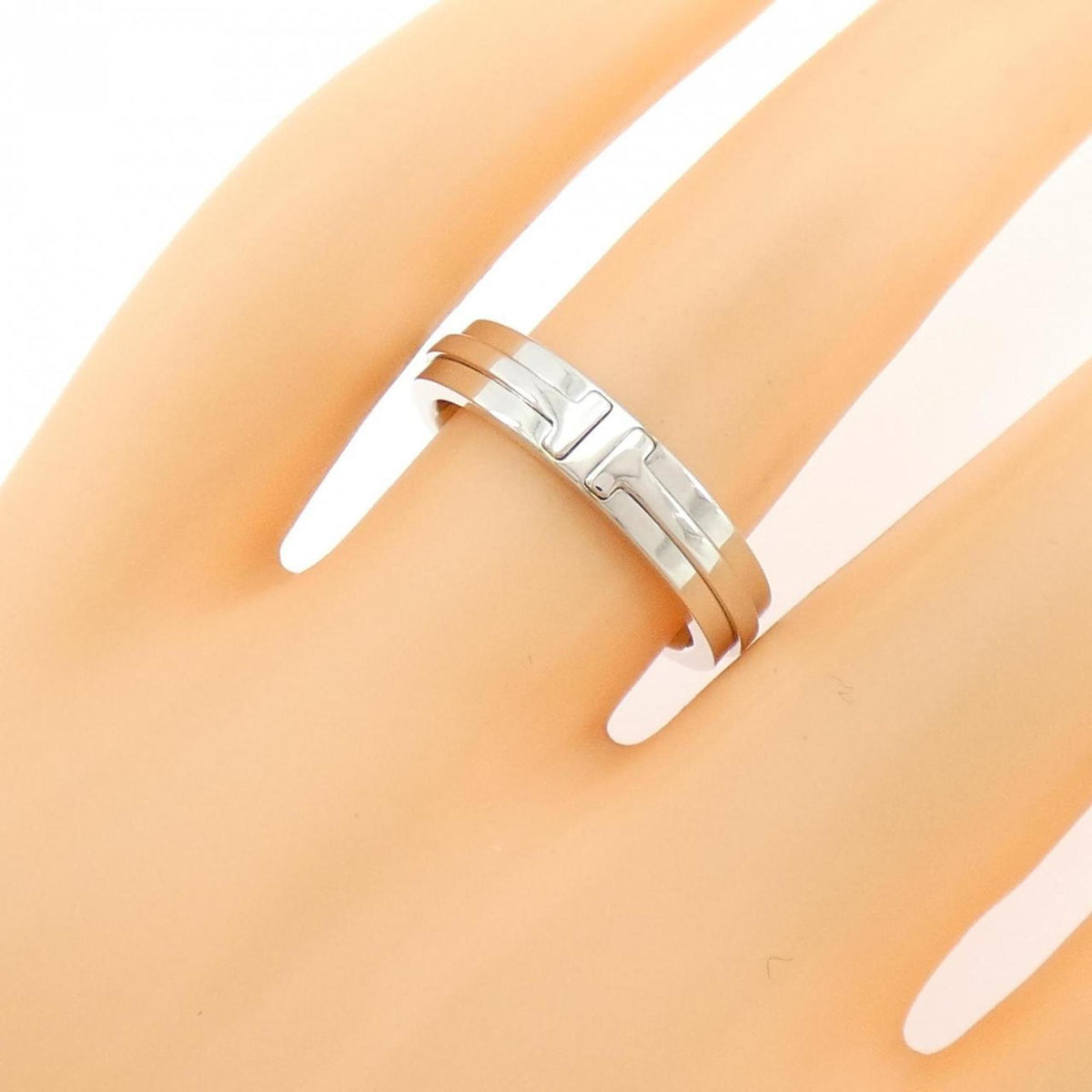 Tiffany White Gold (18K) Band Ring (Pre-Owned)