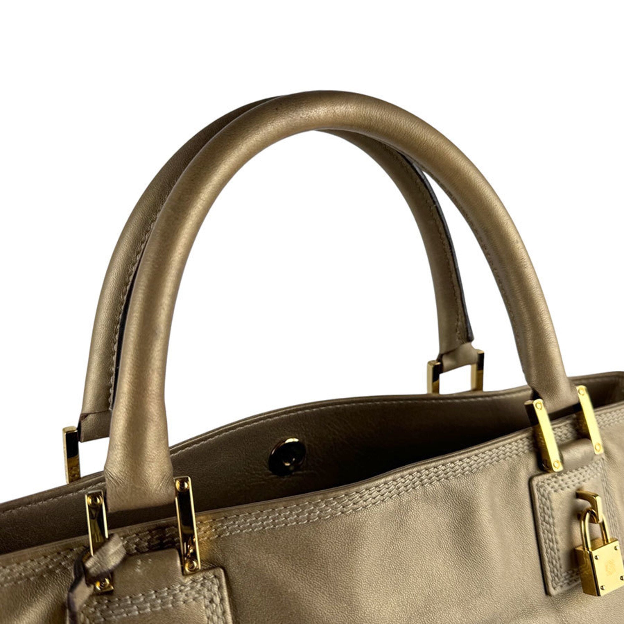 Loewe Gold Leather Handbag (Pre-Owned)