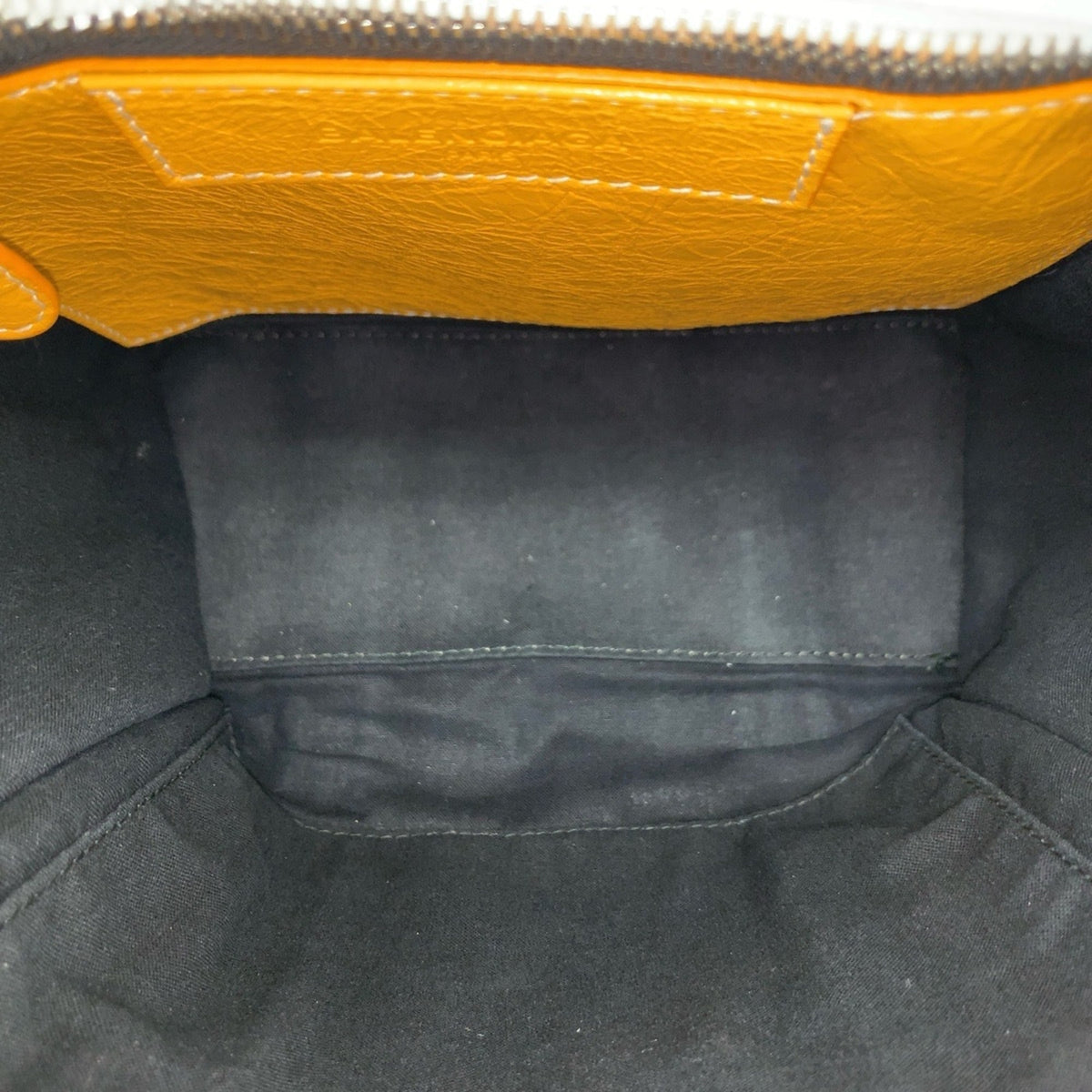 Balenciaga White Yellow Leather Shoulder Bag (Pre-Owned)