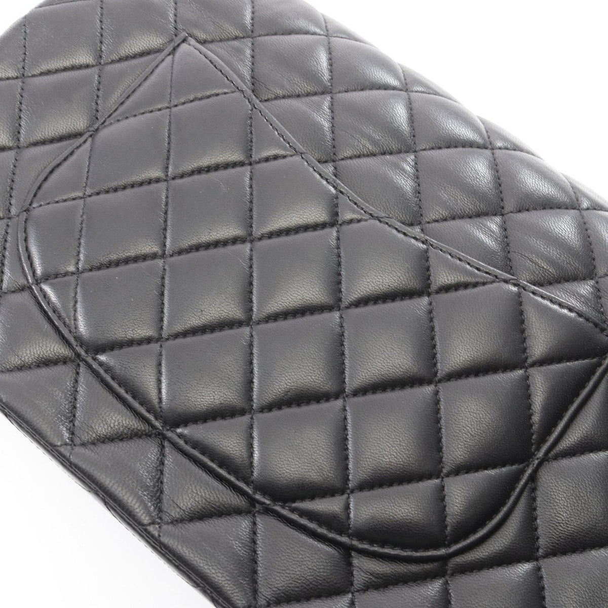 Chanel Black Leather Handbag Shoulder Bag (Pre-Owned)