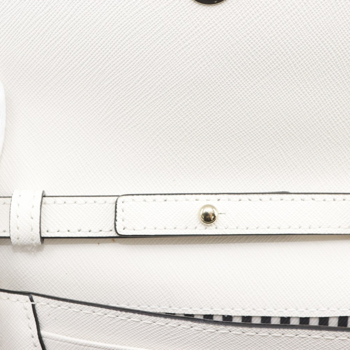 Kate Spade White Leather Pochette Shoulder Bag (Pre-Owned)