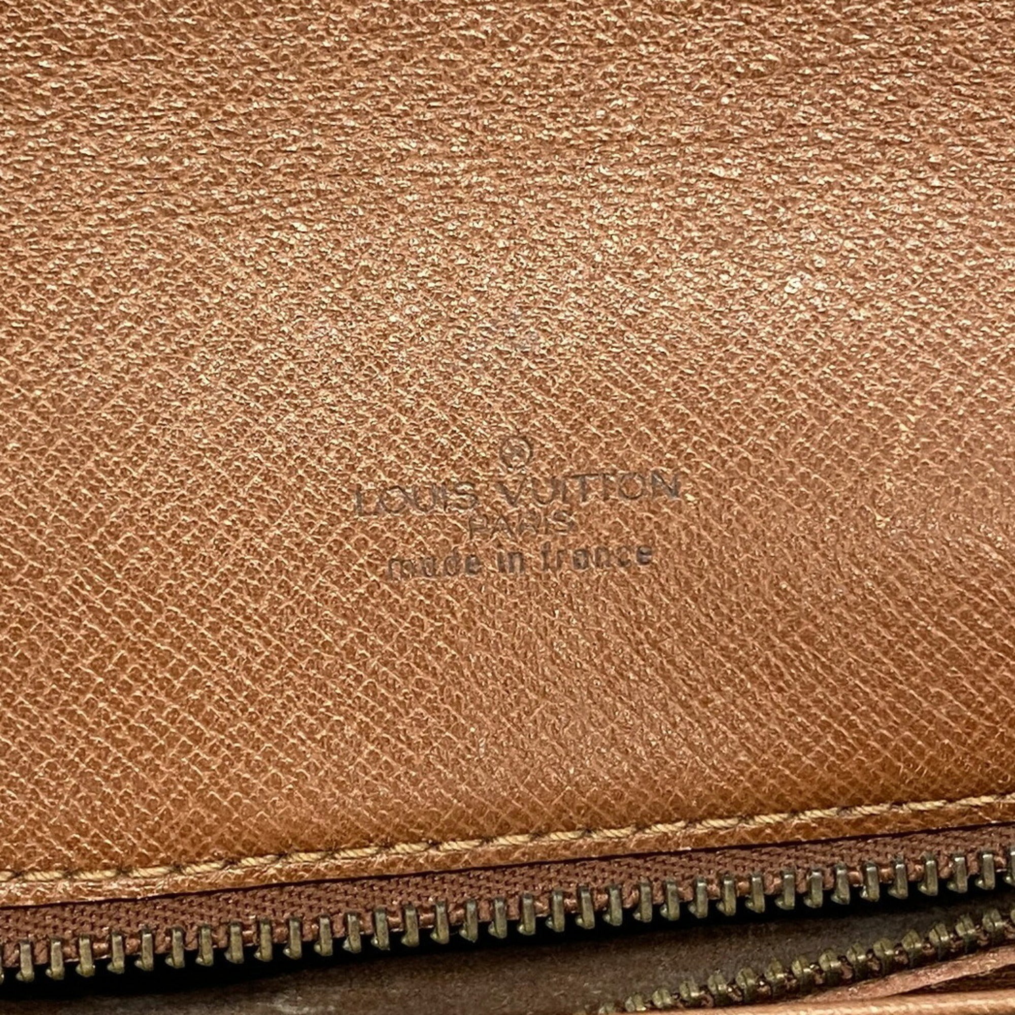 Louis Vuitton Brown Shoulder Bag (Pre-Owned)