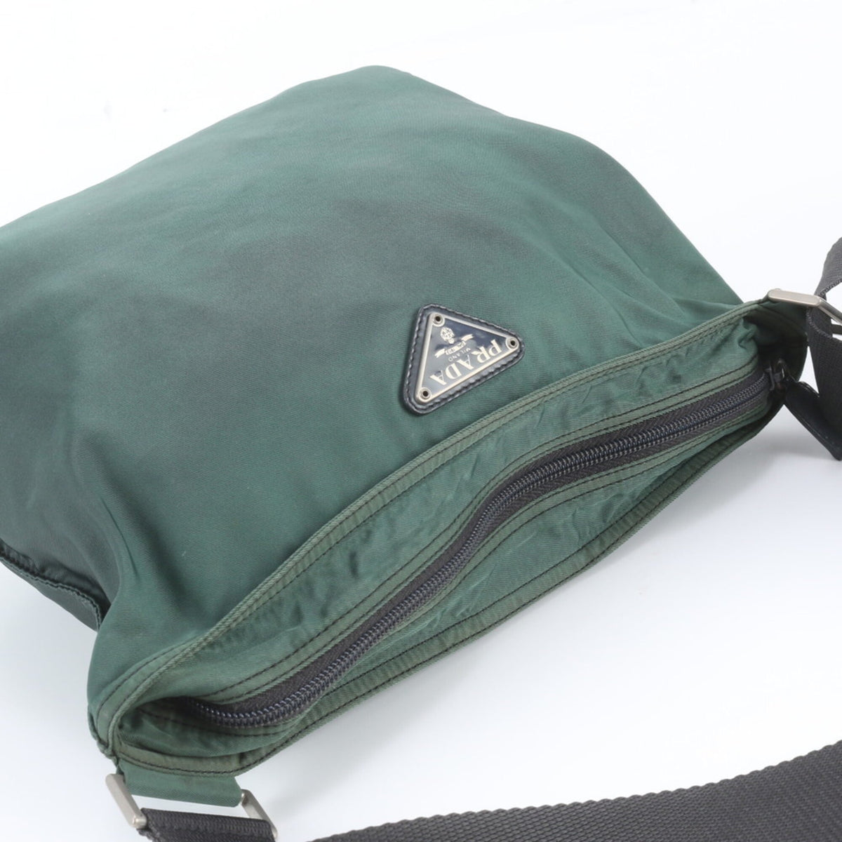 Prada Green Leather Nylon Messenger Bag Shoulder Bag (Pre-Owned)
