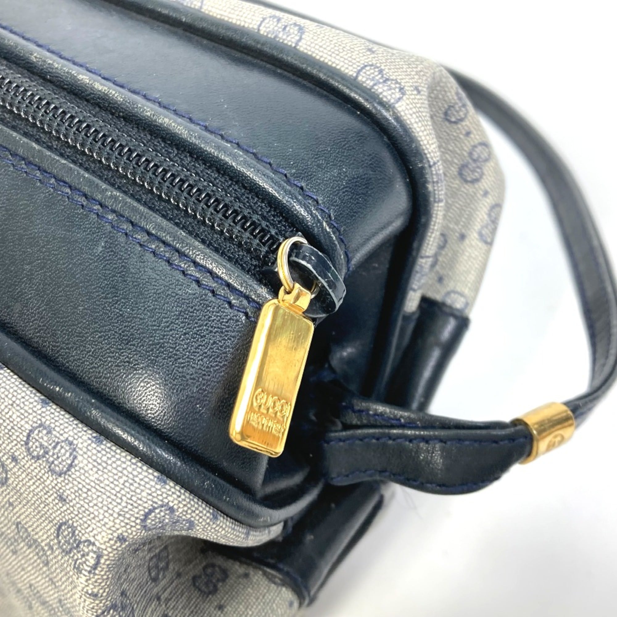 Gucci Navy Other Shoulder Bag (Pre-Owned)