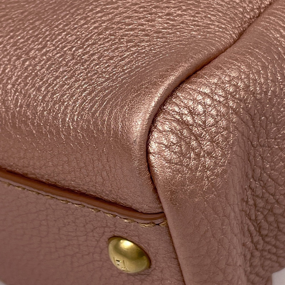 Fendi Salmon Pink Leather Handbag (Pre-Owned)
