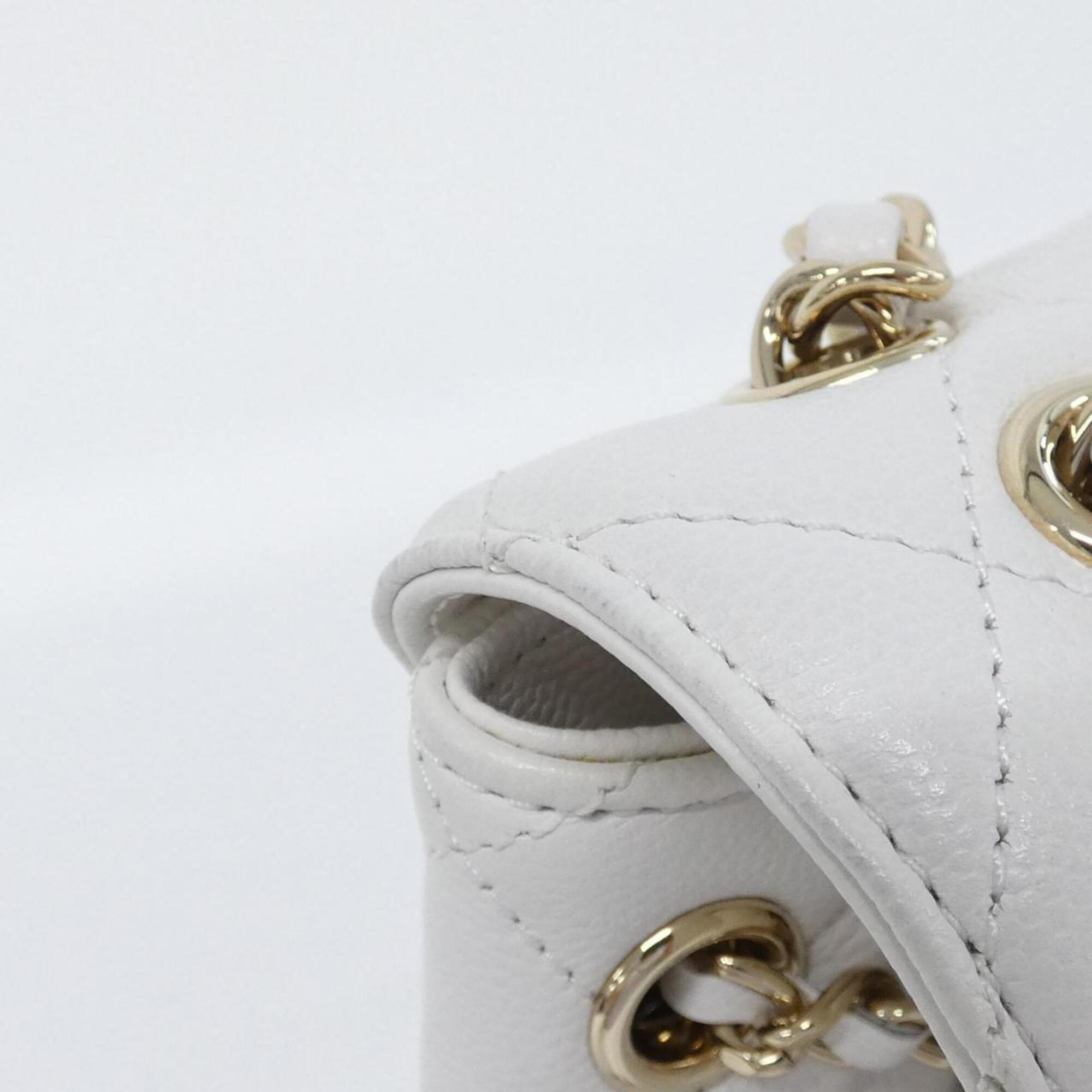 Chanel White Grained Calfskin Backpack (Pre-Owned)