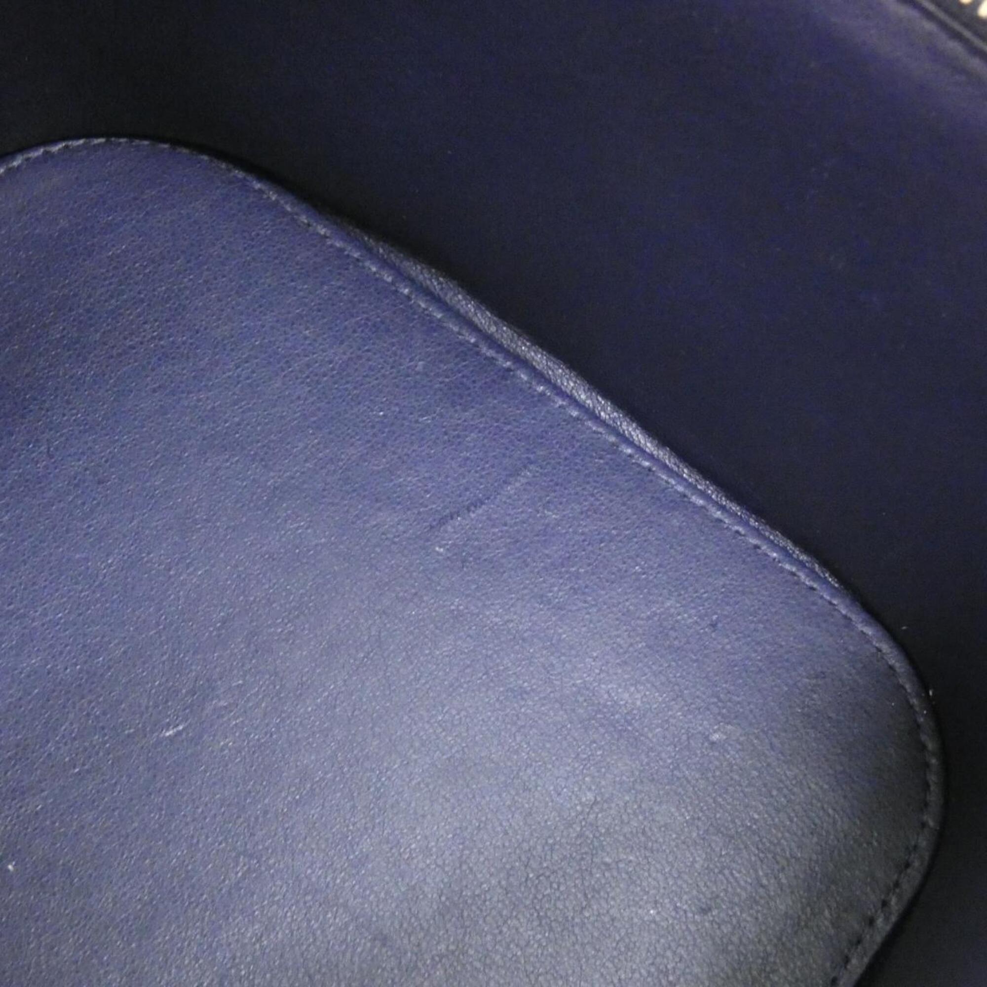 Chanel Navy Leather Handbag (Pre-Owned)