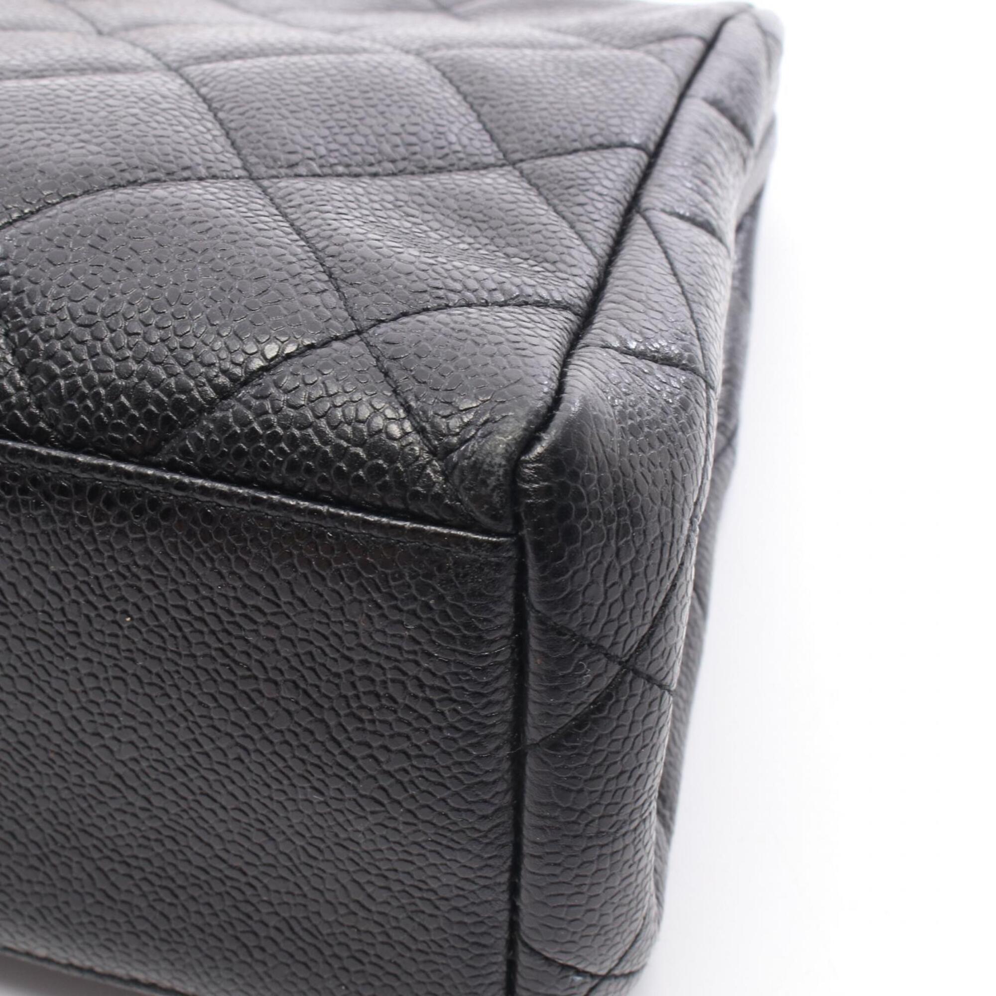 Chanel Black Grained Calfskin Handbag (Pre-Owned)