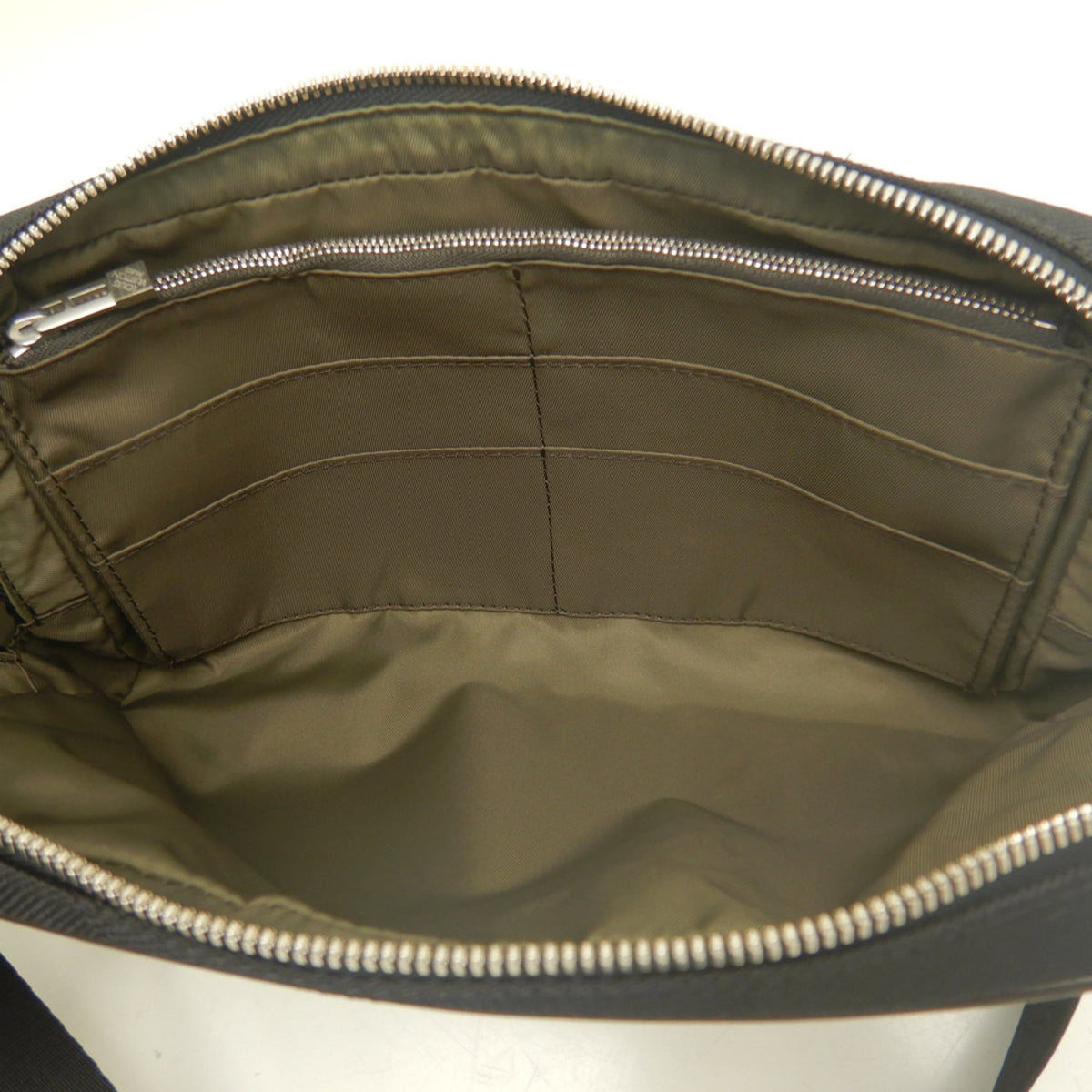 Louis Vuitton Noir Damier Geant Sling Bag (Pre-Owned)