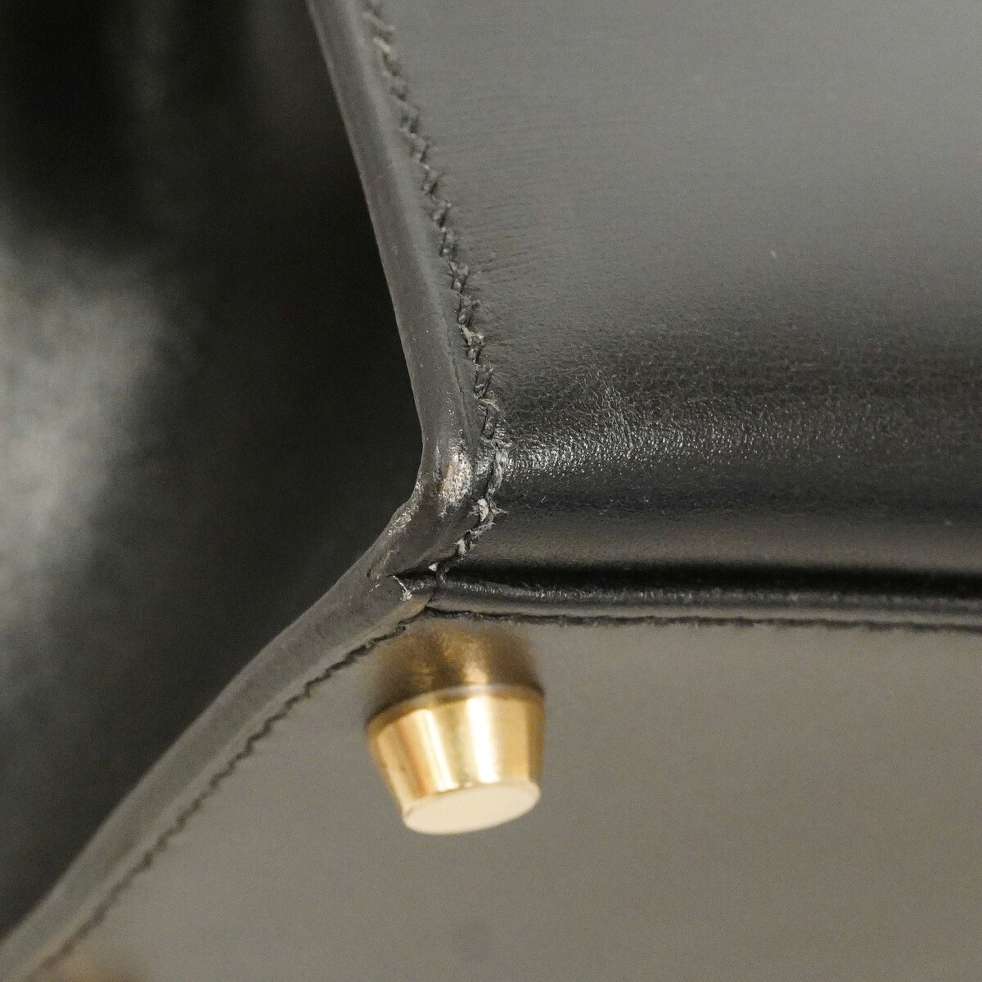 Hermes Black Box Calf Leather Handbag (Pre-Owned)