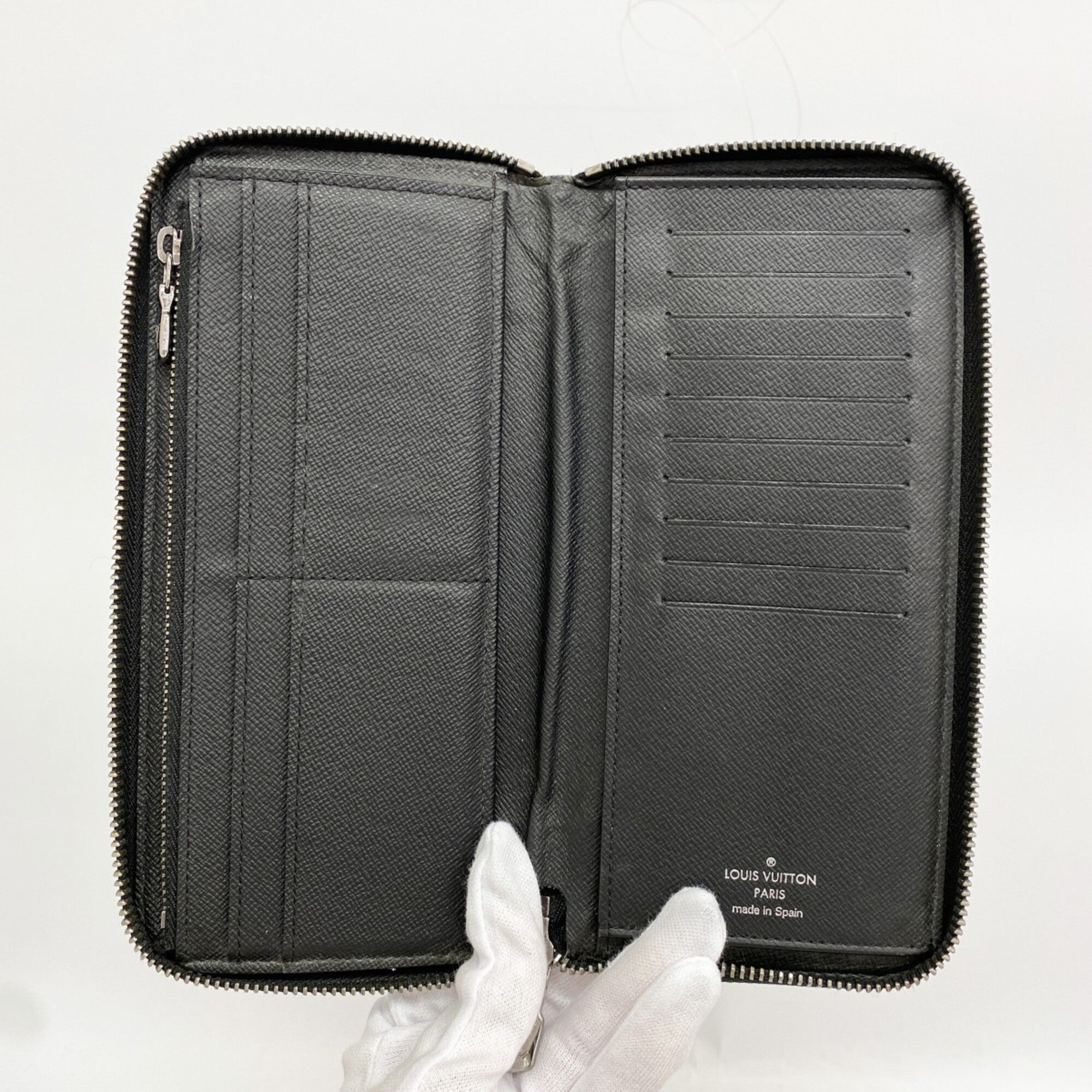 Louis Vuitton Black Long Wallet (Bi-Fold) (Pre-Owned)