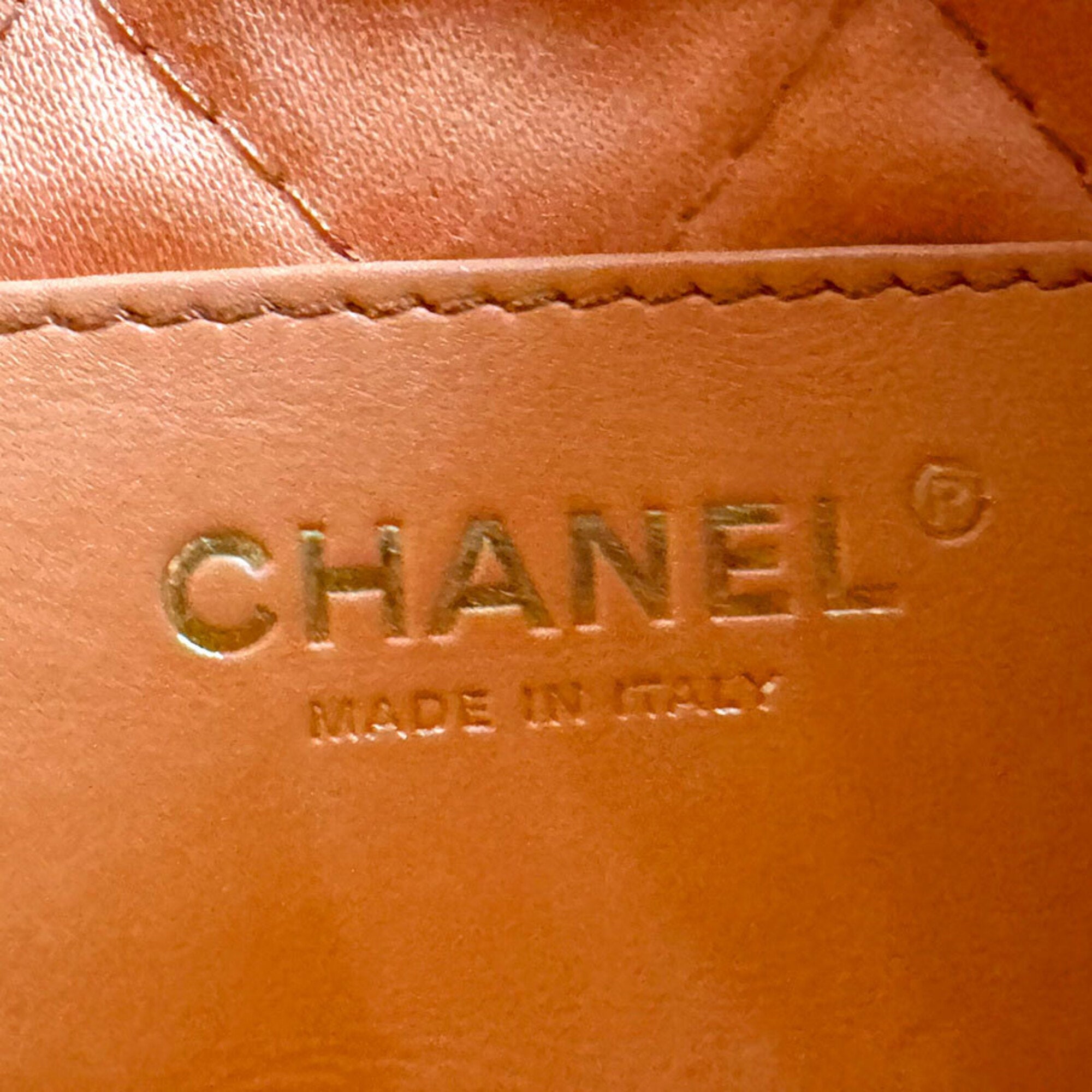 Chanel Orange Leather Shoulder Bag (Pre-Owned)