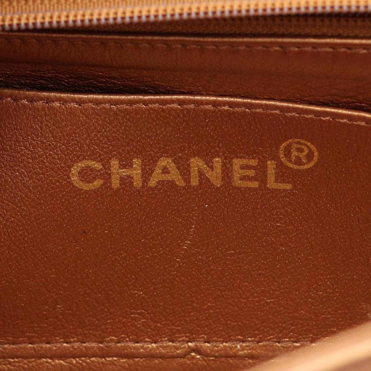 Chanel Brown Leather Handbag Shoulder Bag (Pre-Owned)