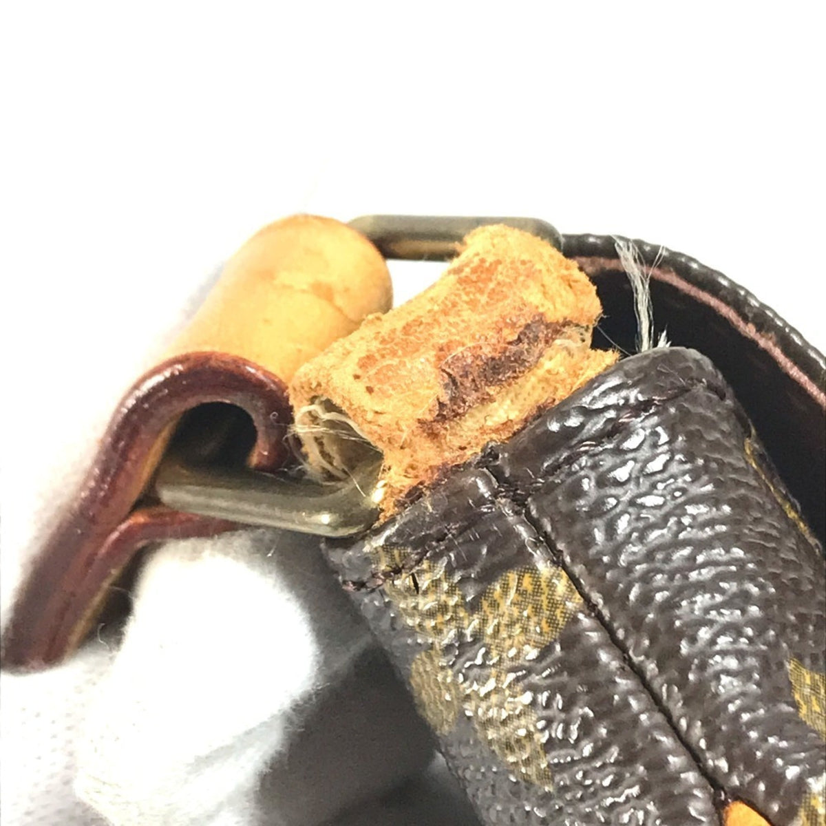 Louis Vuitton Brown Galle Monogram Pochette Shoulder Bag (Pre-Owned)