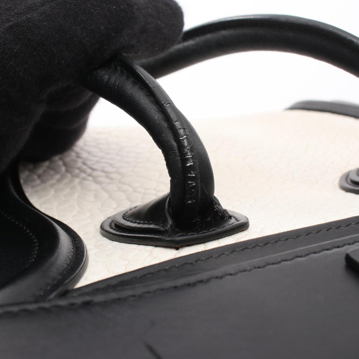 Celine Black White Leather Handbag (Pre-Owned)