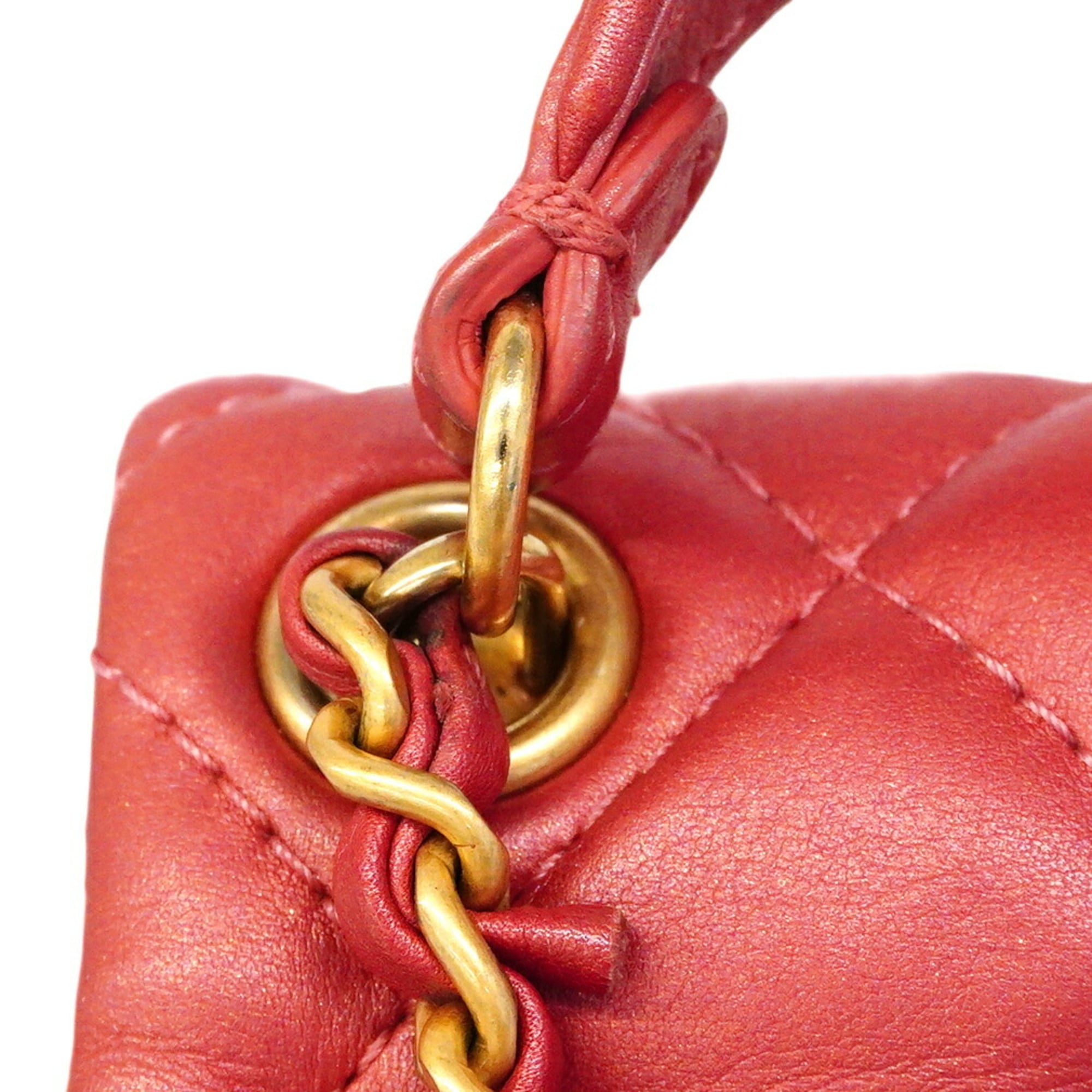 Chanel Red Color Leather Handbag (Pre-Owned)