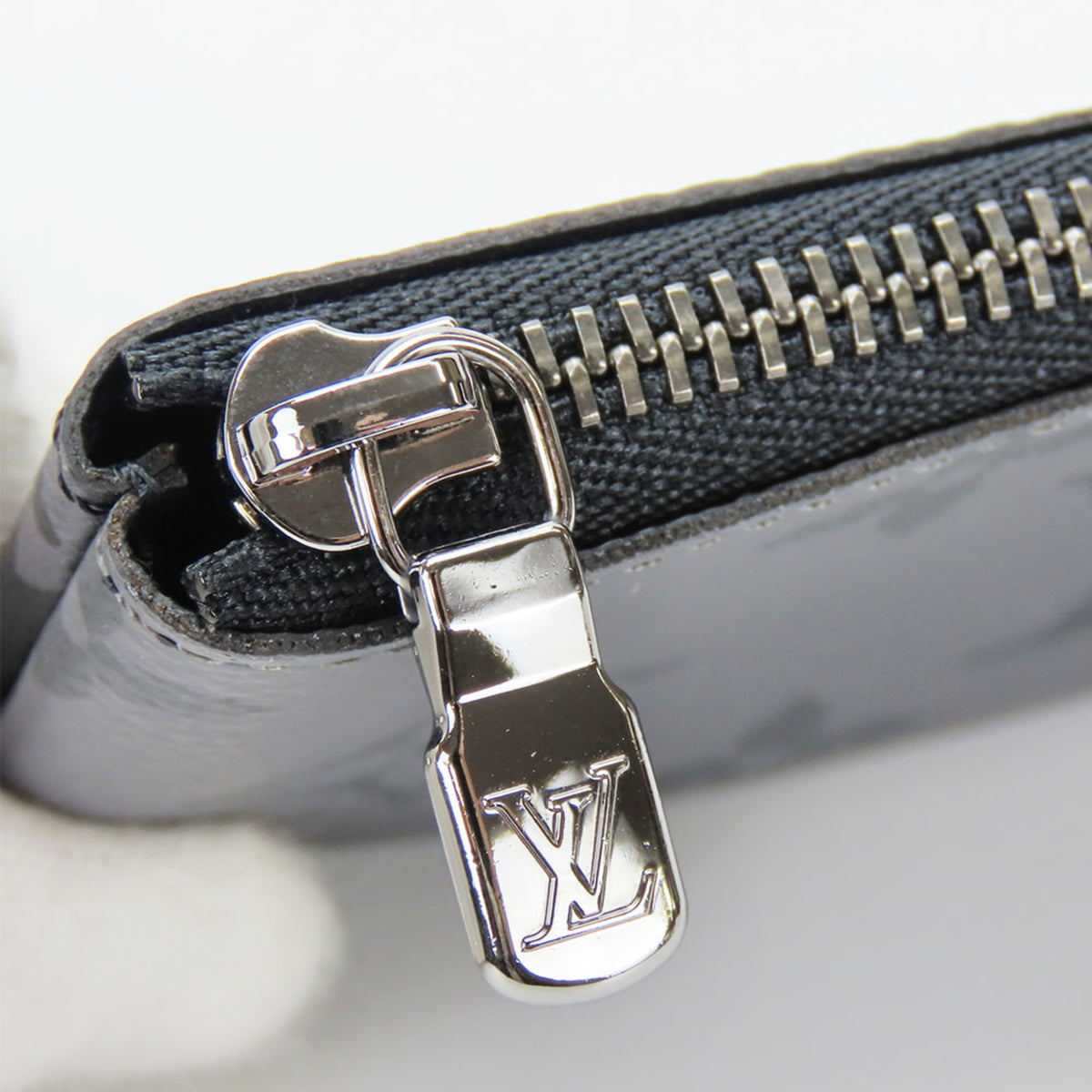 Louis Vuitton Monogram Eclipse Black Gray Monogram Eclipse Coin Purse/Coin Case (Pre-Owned)