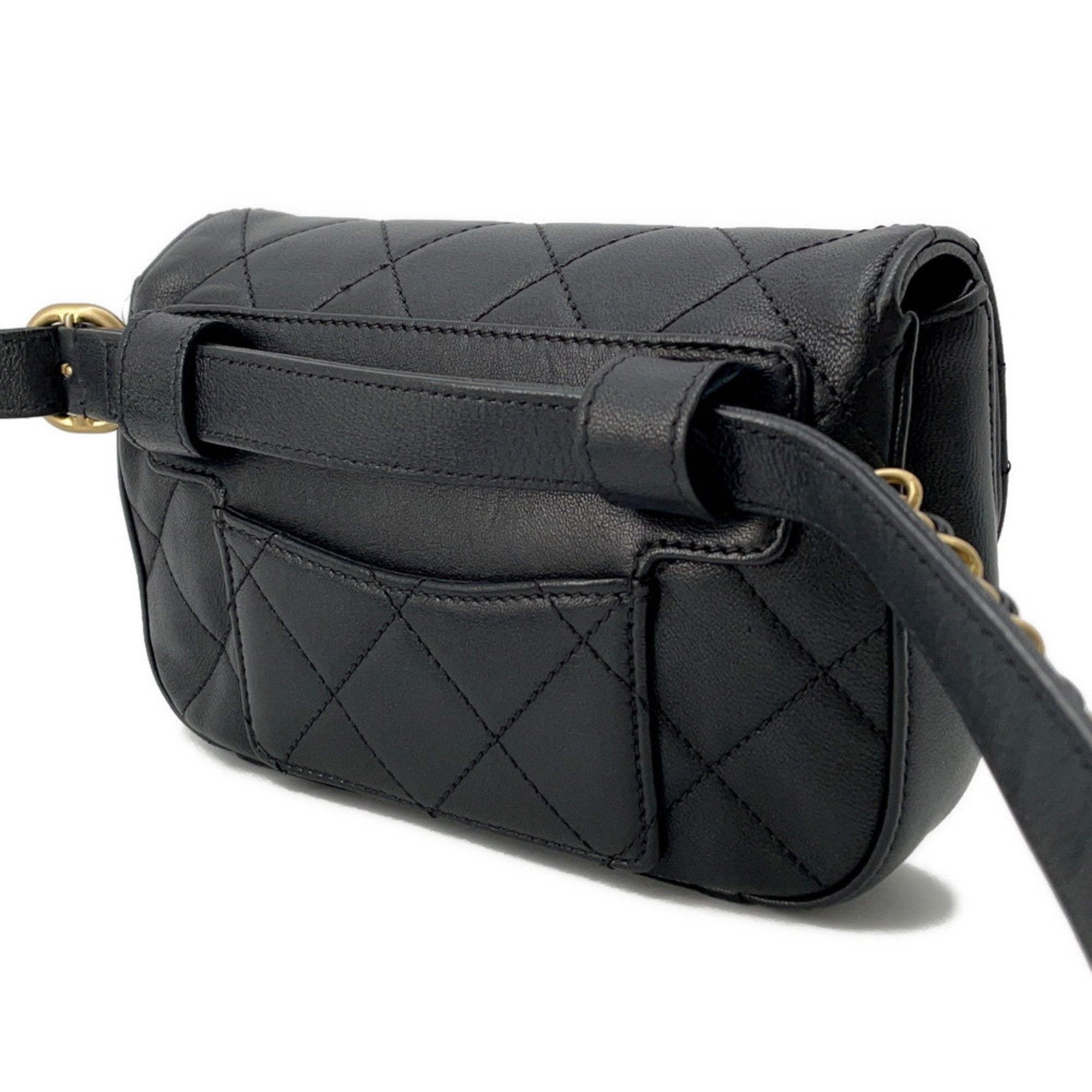 Chanel Black Leather Fanny Pack (Pre-Owned)