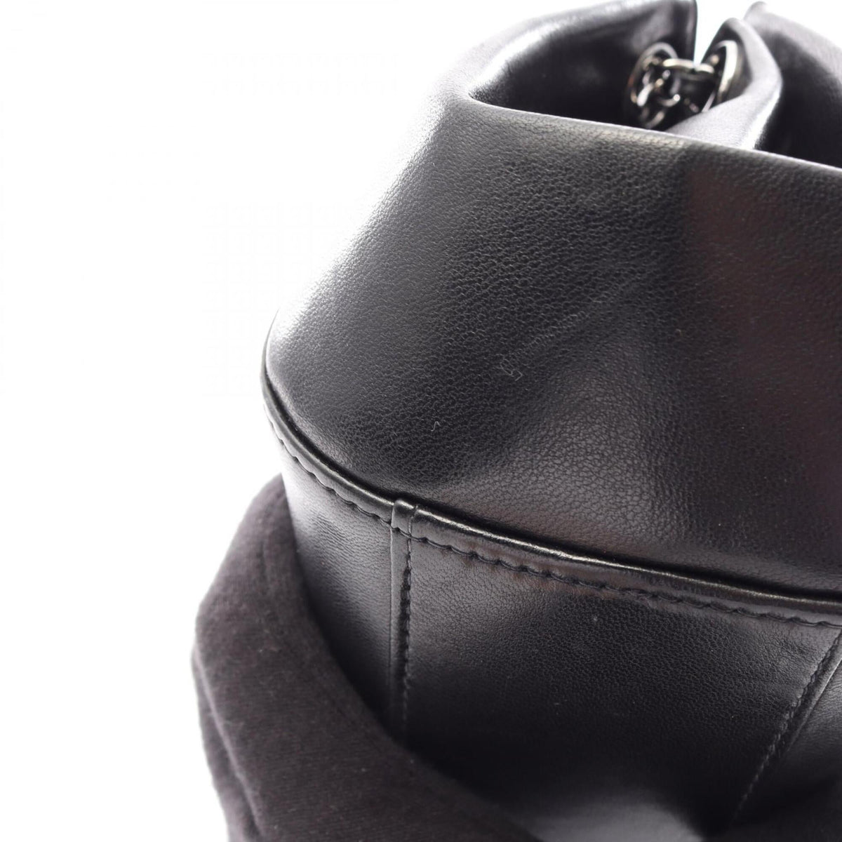 Chanel Black Leather Handbag Shoulder Bag (Pre-Owned)