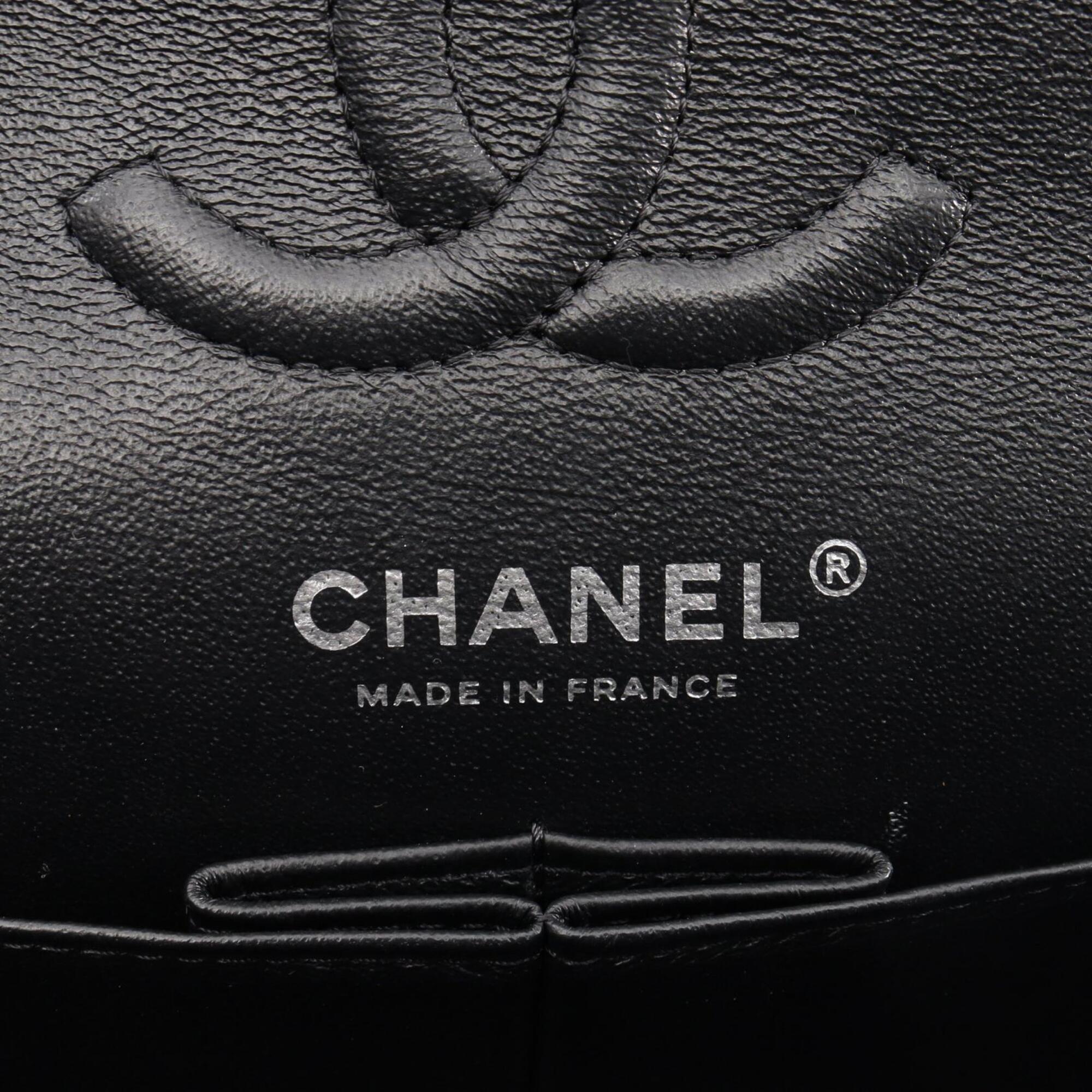 Chanel Black Handbag Shoulder Bag (Pre-Owned)